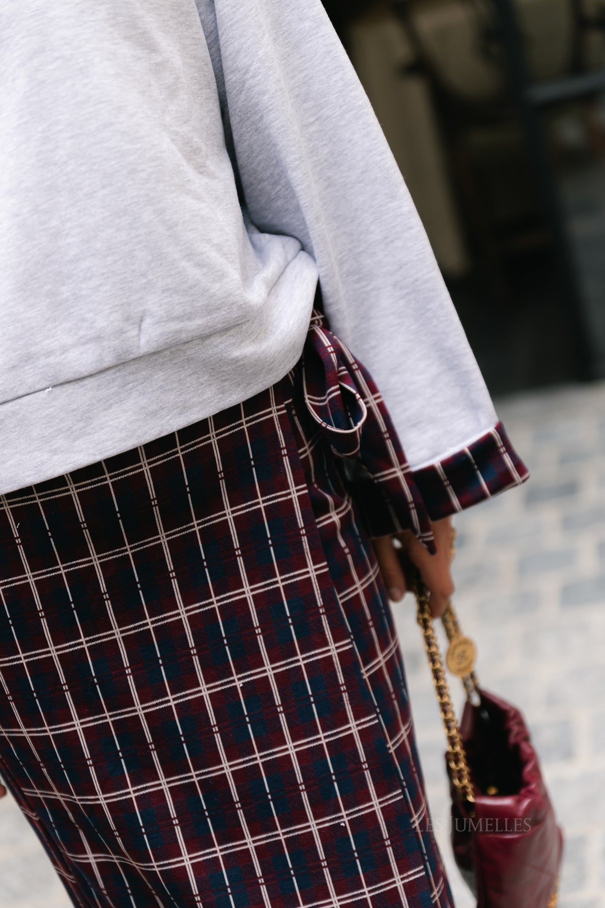 VIRelle checked long skirt navy blazer