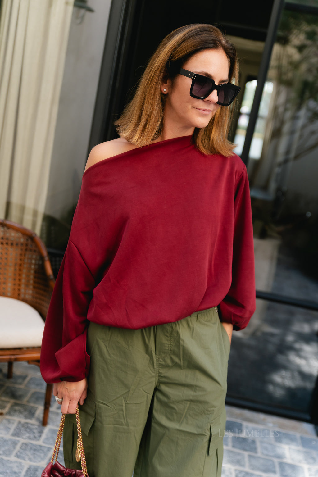 Nathalie off shoulder sweatshirt tibetan red