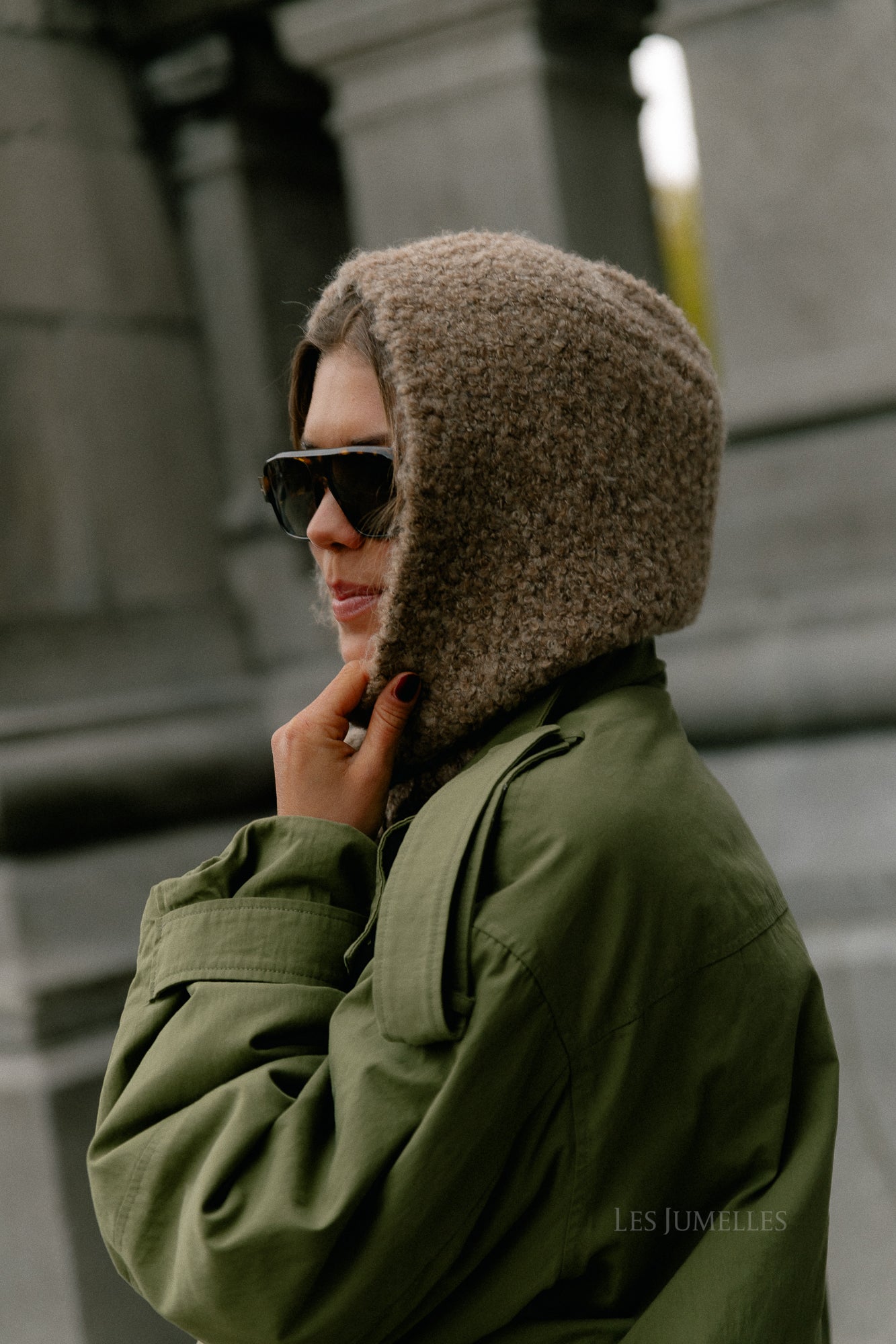 VIJanis boucle knit balaclava brown lentil