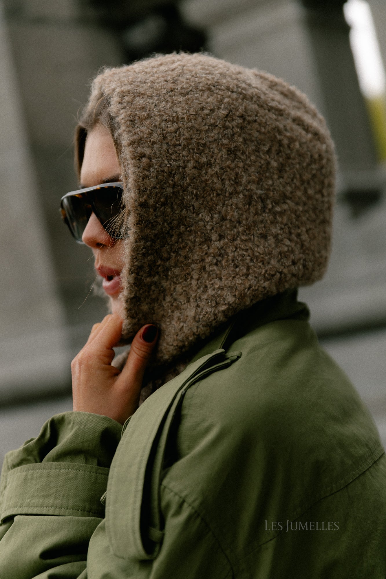 VIJanis boucle knit balaclava brown lentil