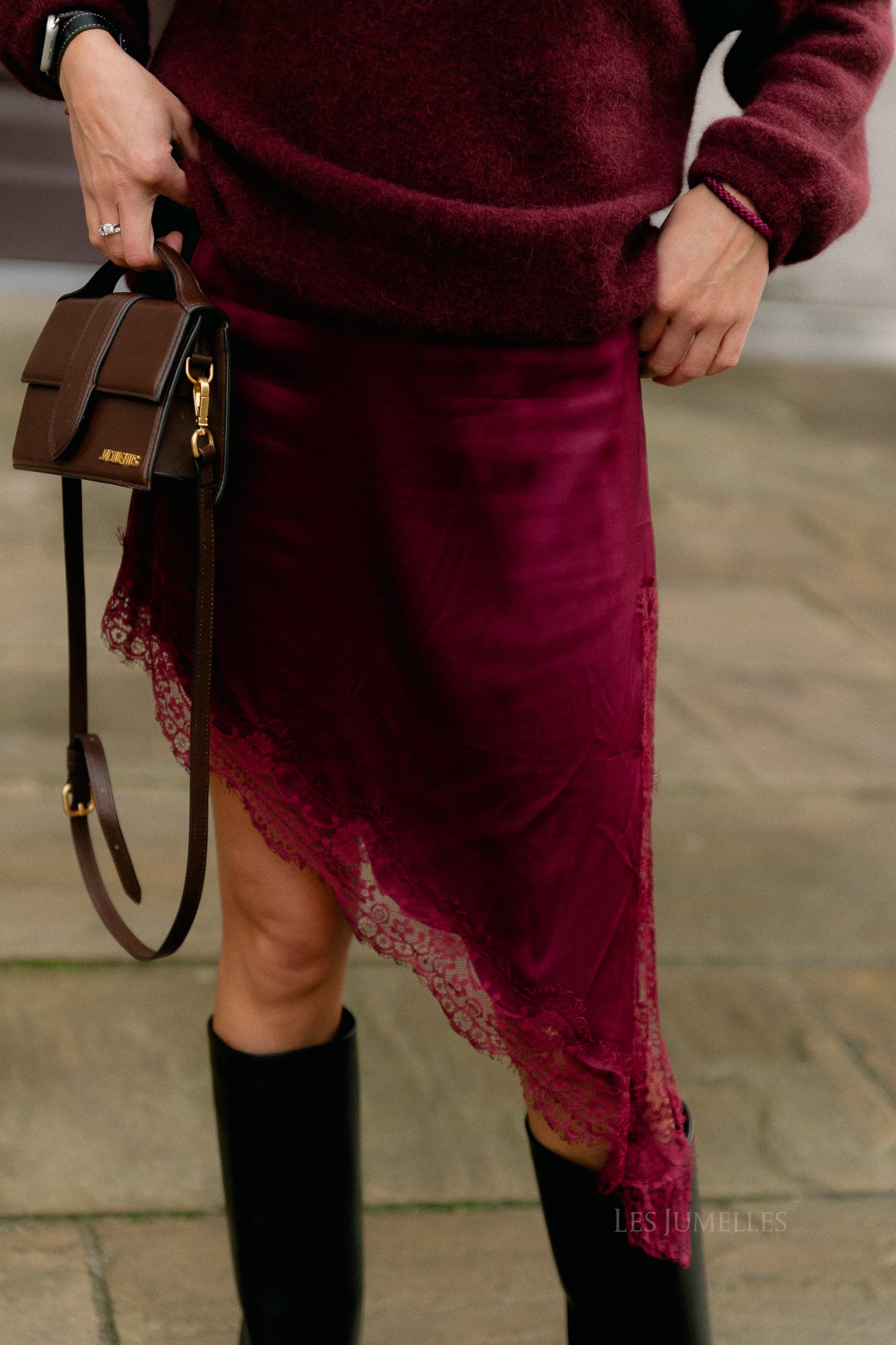 Odette lace dress burgundy