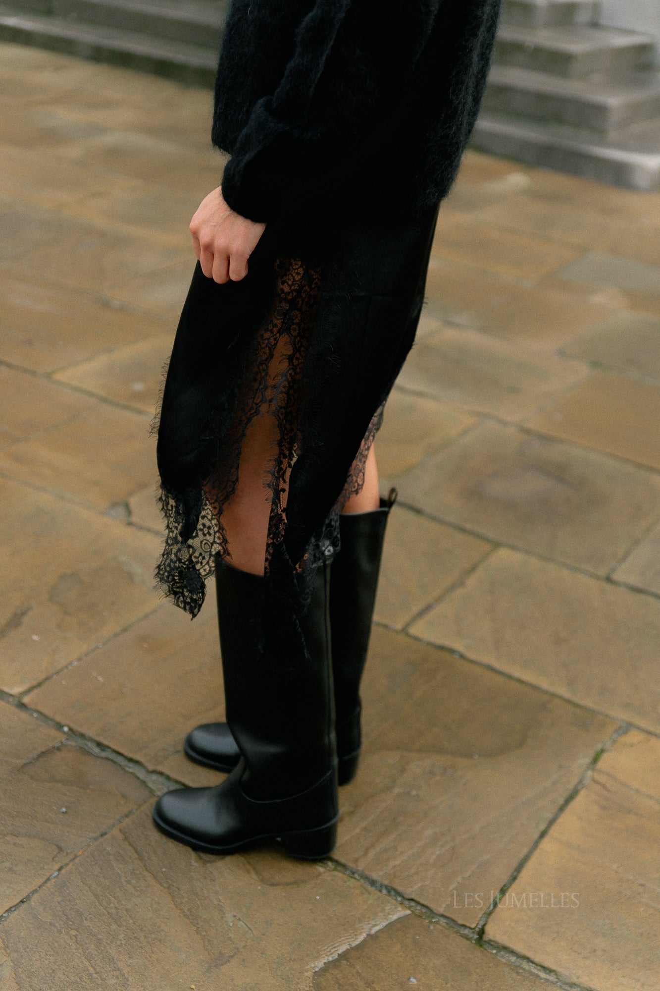 Odette lace skirt black