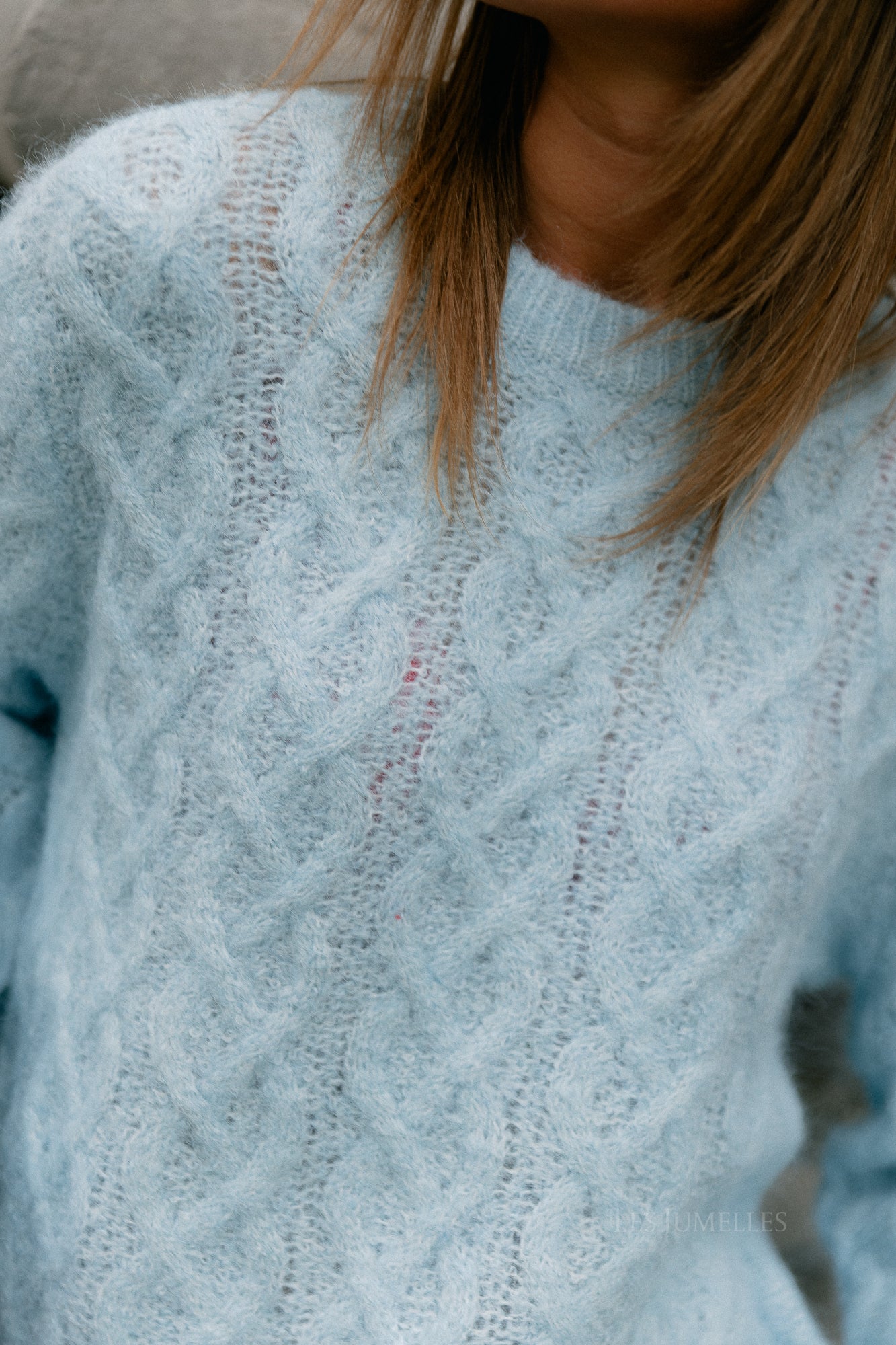 VISobell O-neck L/S cable knit top winter sky