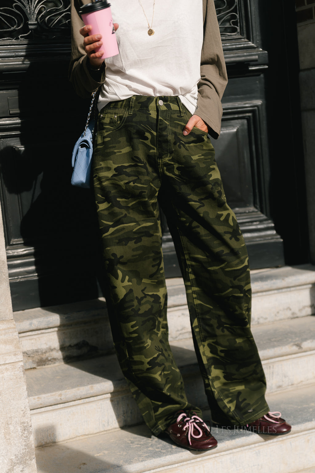 Kiki HW barrel jeans camouflage print