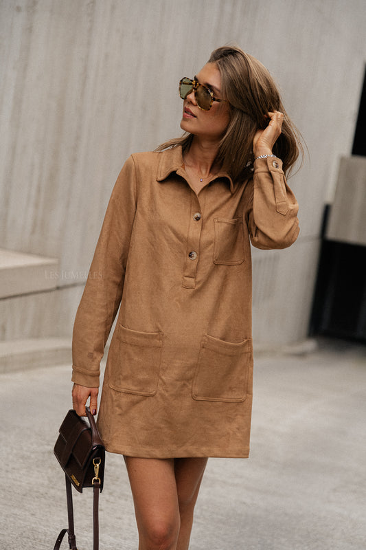 Les Jumelles Robe chemise en daim Solange camel