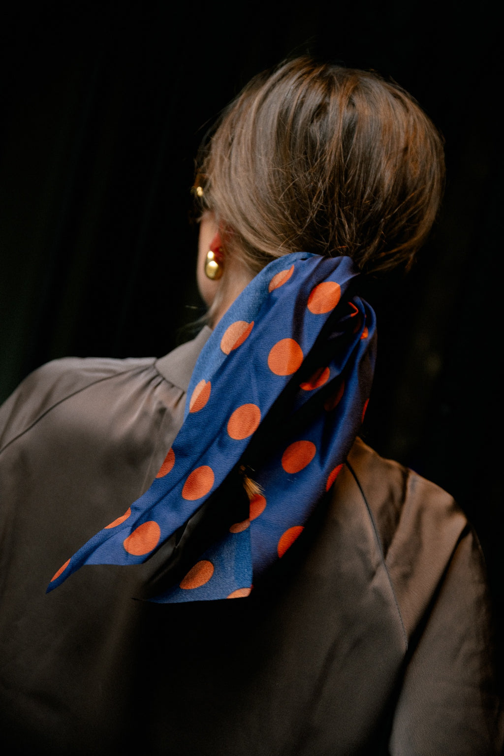 Polka dot hair ribbon navy/camel