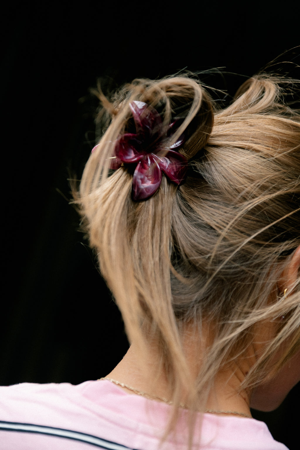 Flower hairclip burgundy mother of pearl