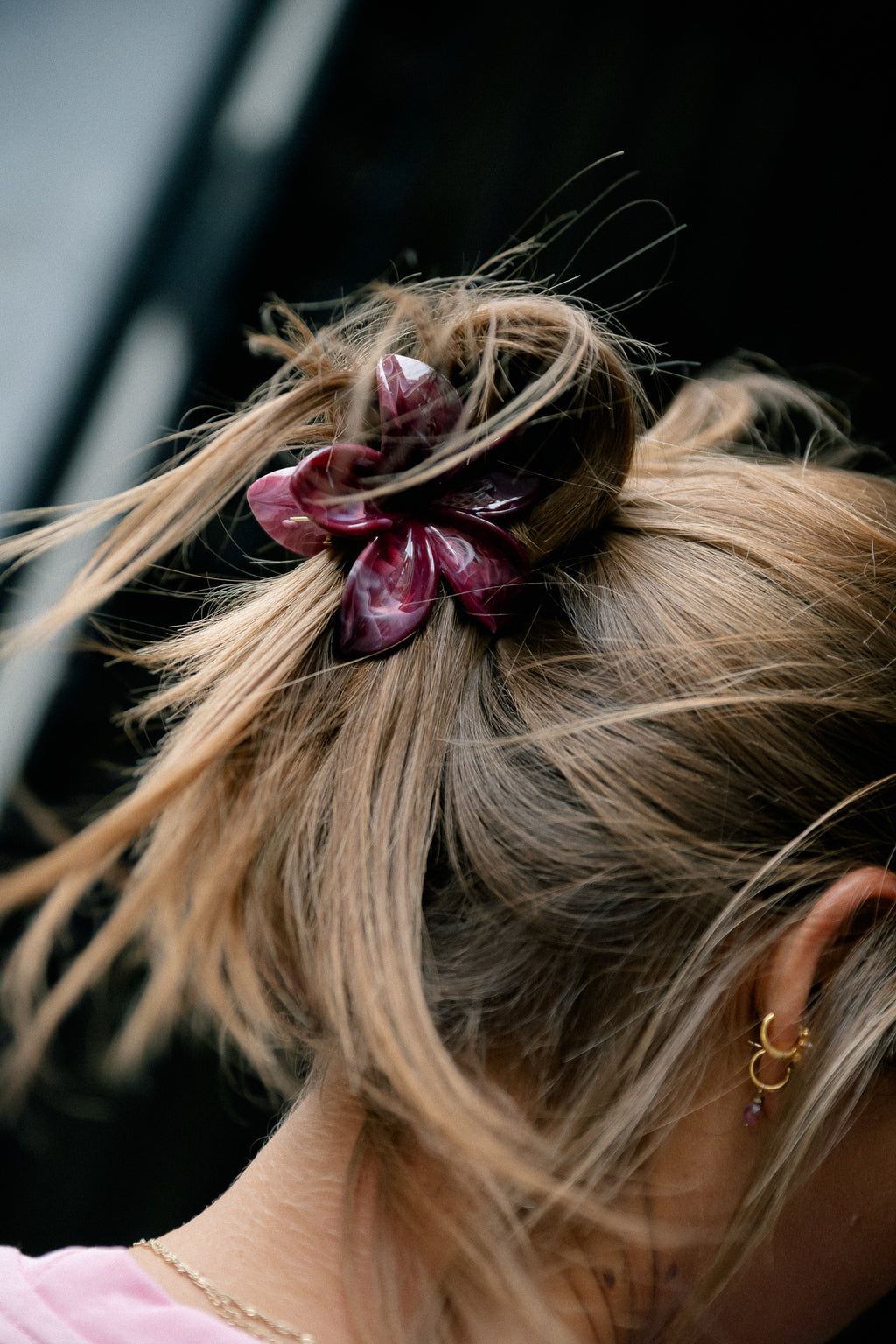 Flower hairclip burgundy mother of pearl