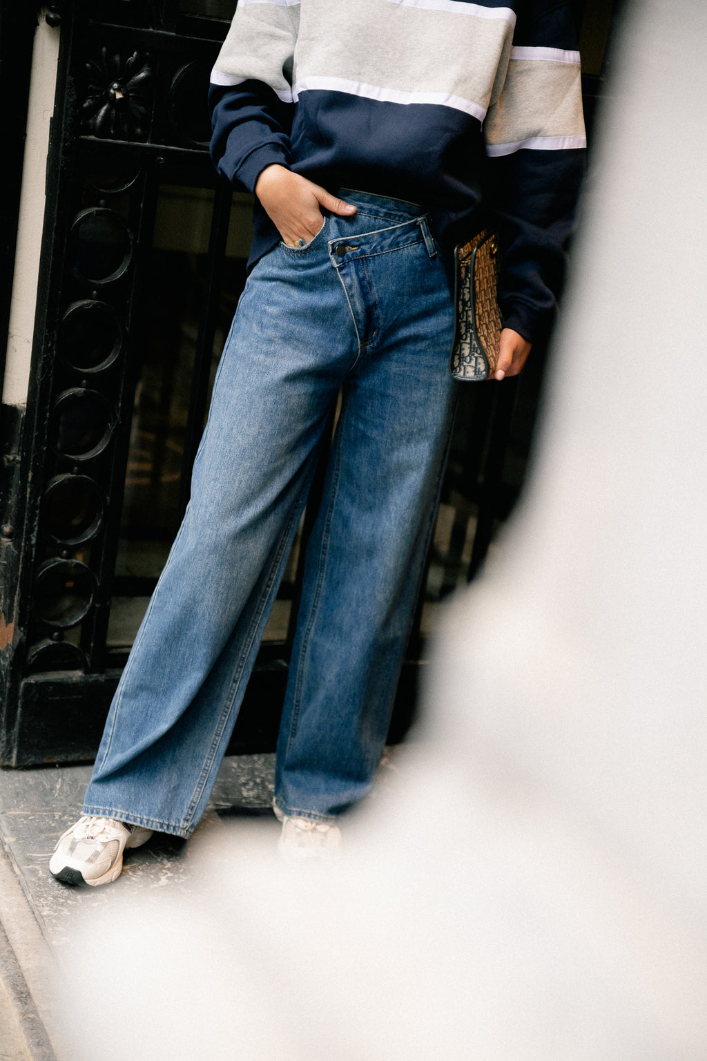 Rena asymmetric jeans medium blue