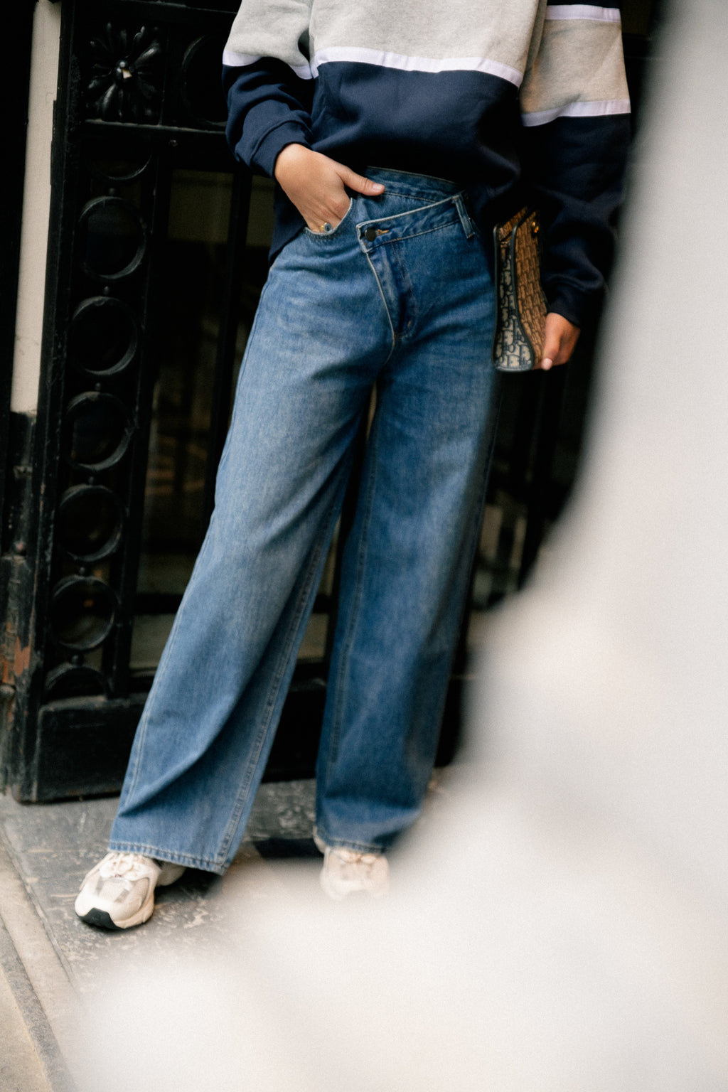 Rena asymmetric jeans medium blue