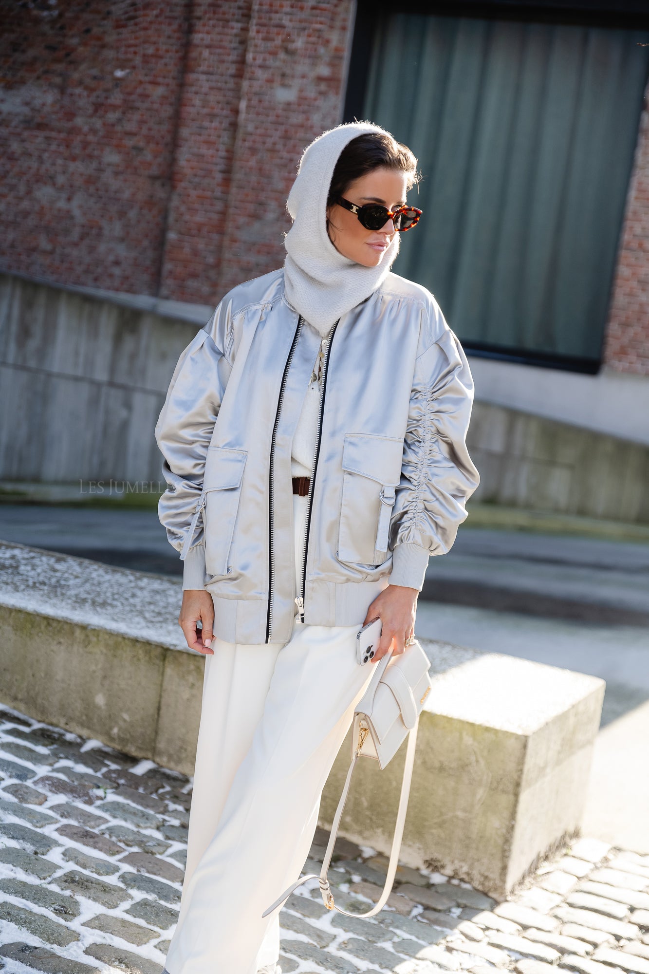 Heavy shiny bomber jacket pearl grey Les Jumelles