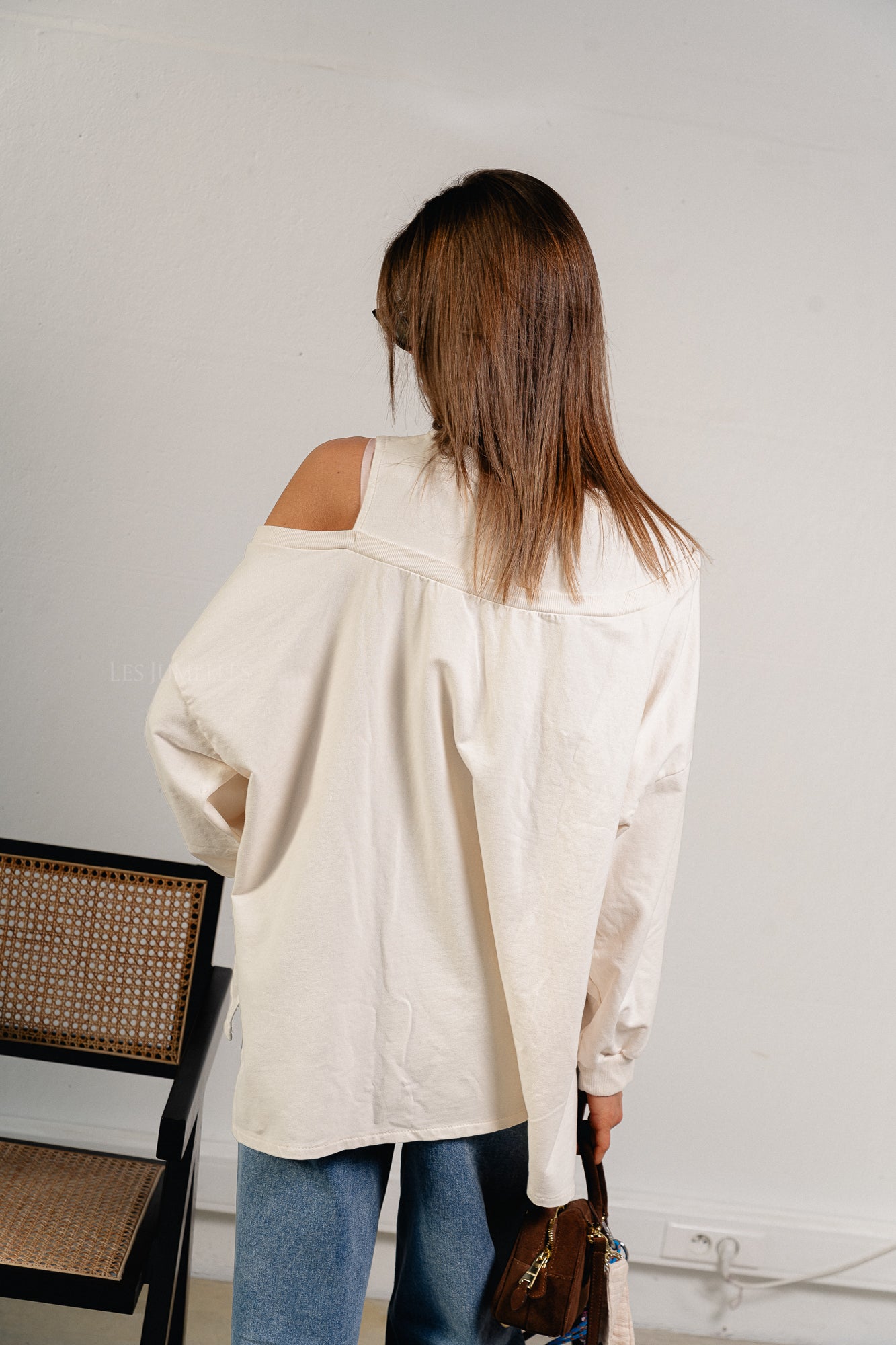 Luna off shoulder sweatshirt ecru