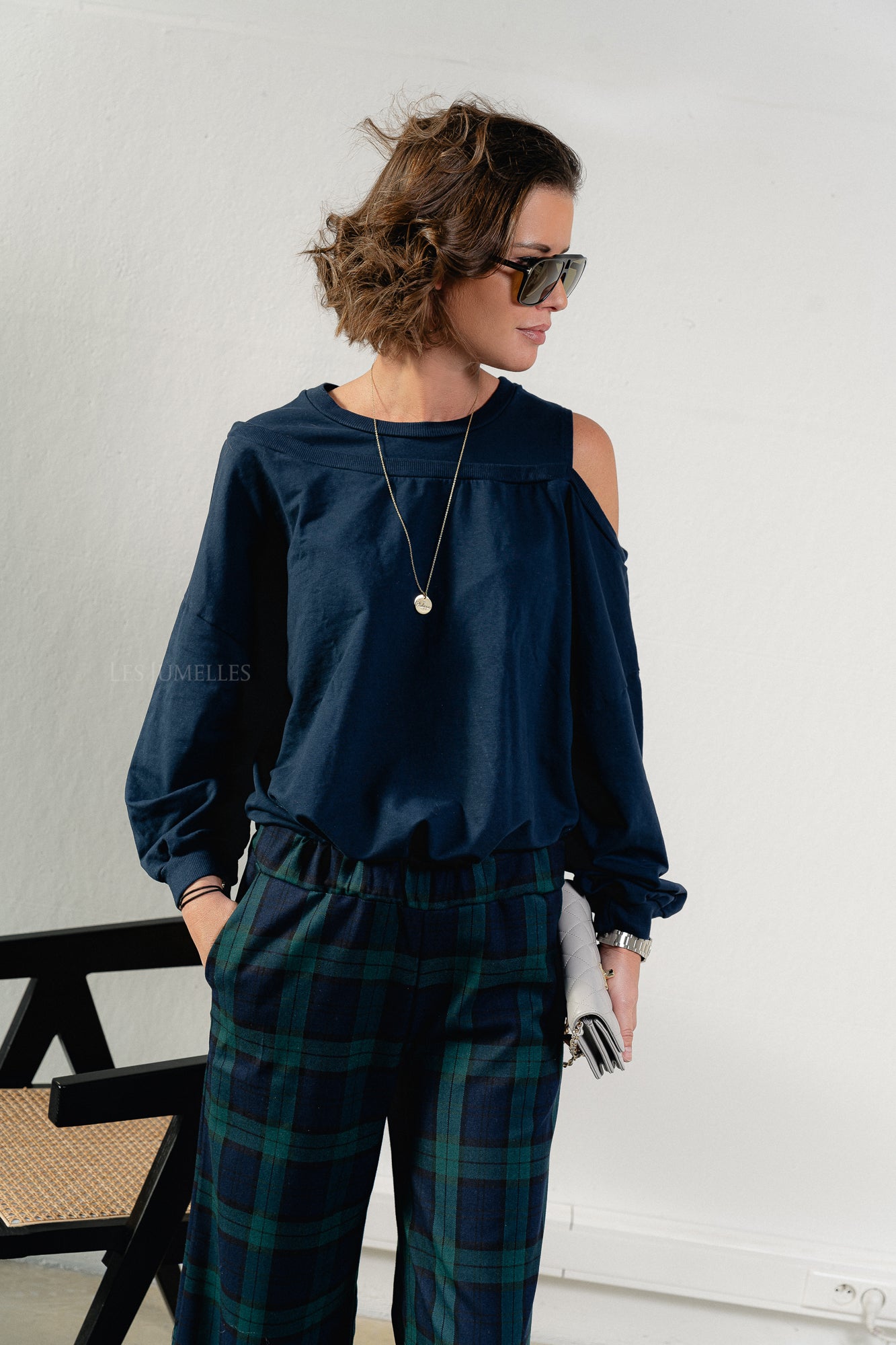 Luna off shoulder sweatshirt navy