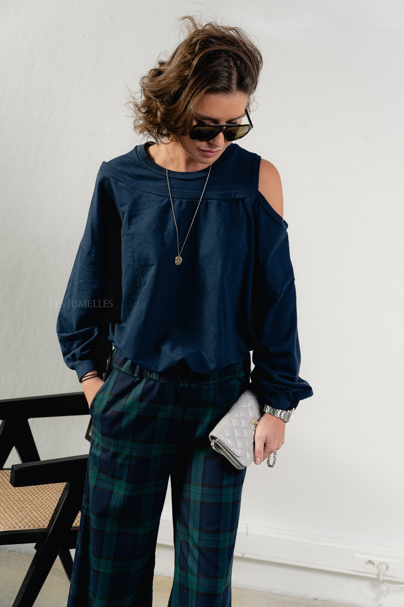 Luna off shoulder sweatshirt navy