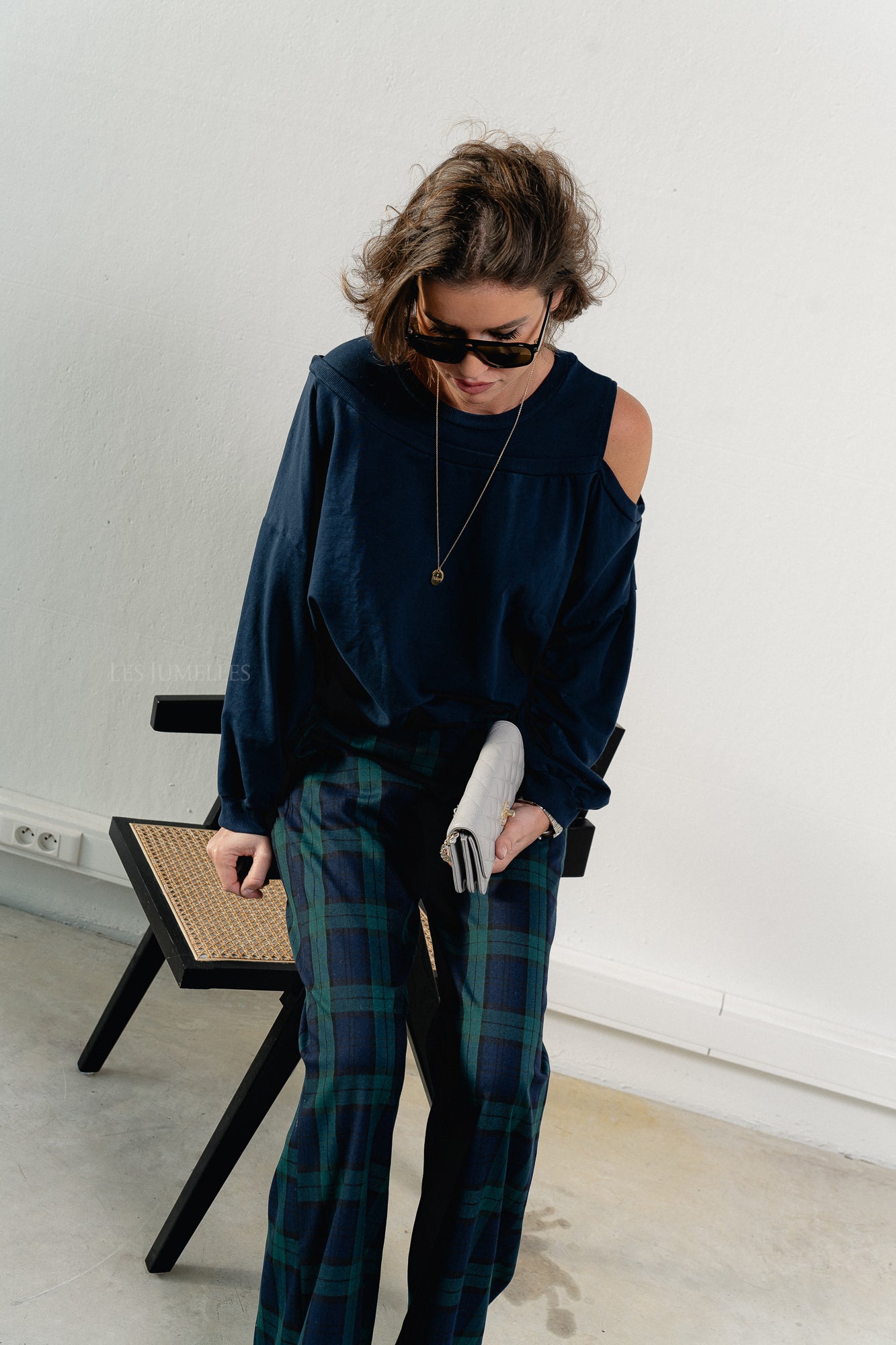 Luna off shoulder sweatshirt navy