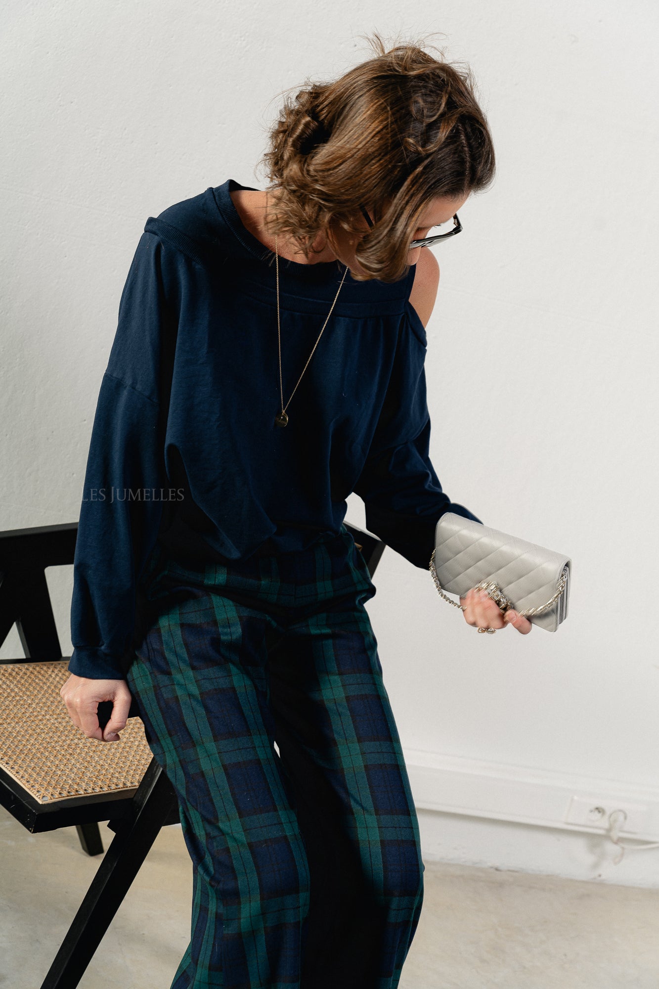 Luna off shoulder sweatshirt navy