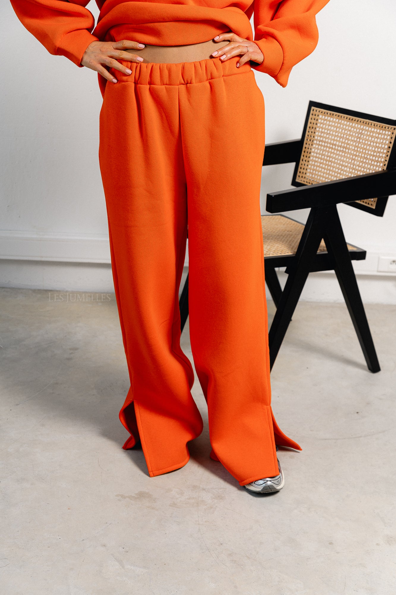 Emelyne sweat pants with split orange