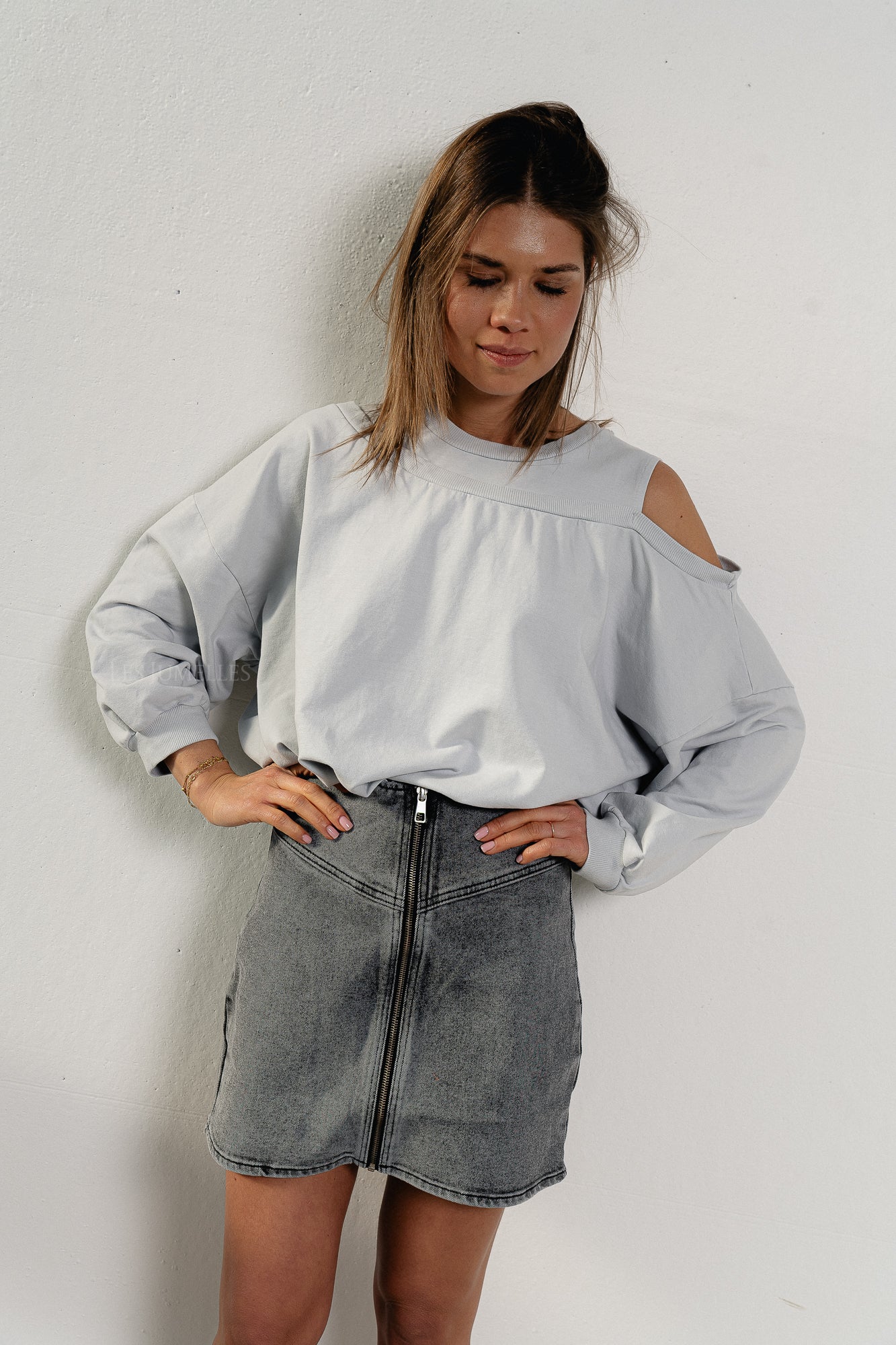 Luna off shoulder sweatshirt light grey