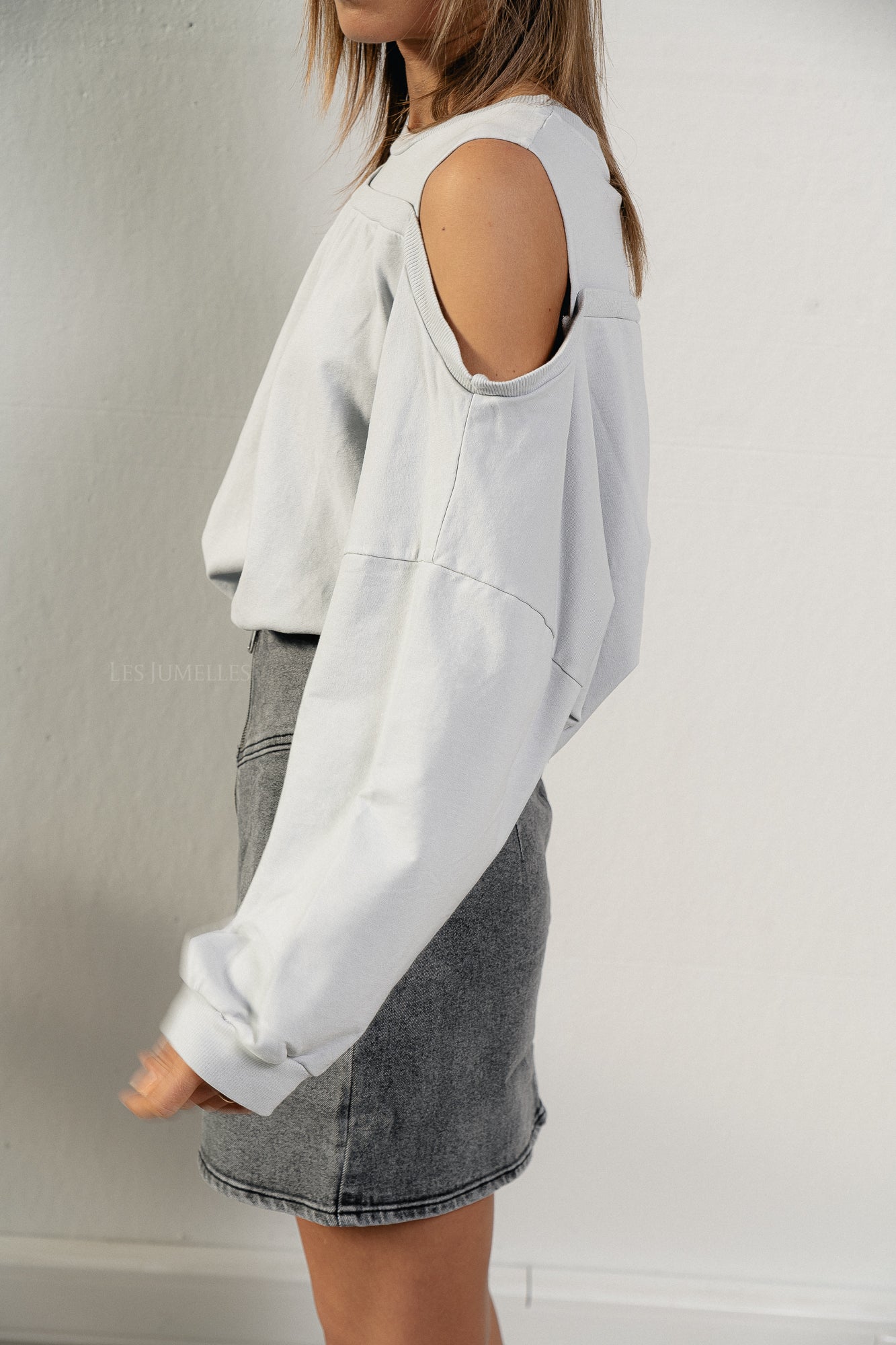 Luna off shoulder sweatshirt light grey