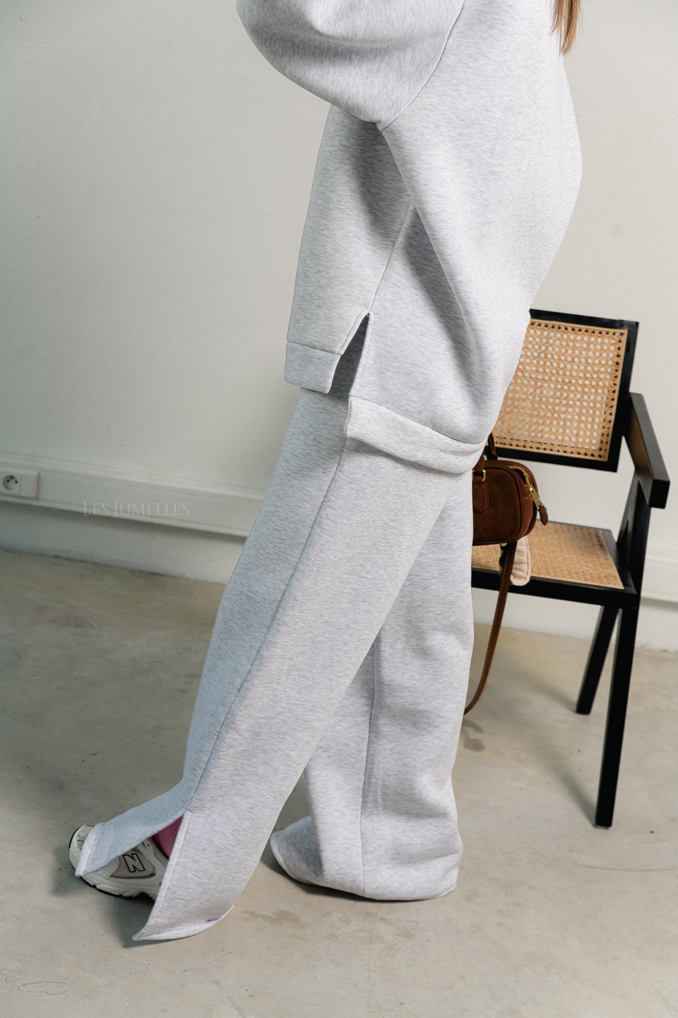 Emelyne sweat pants with split light grey