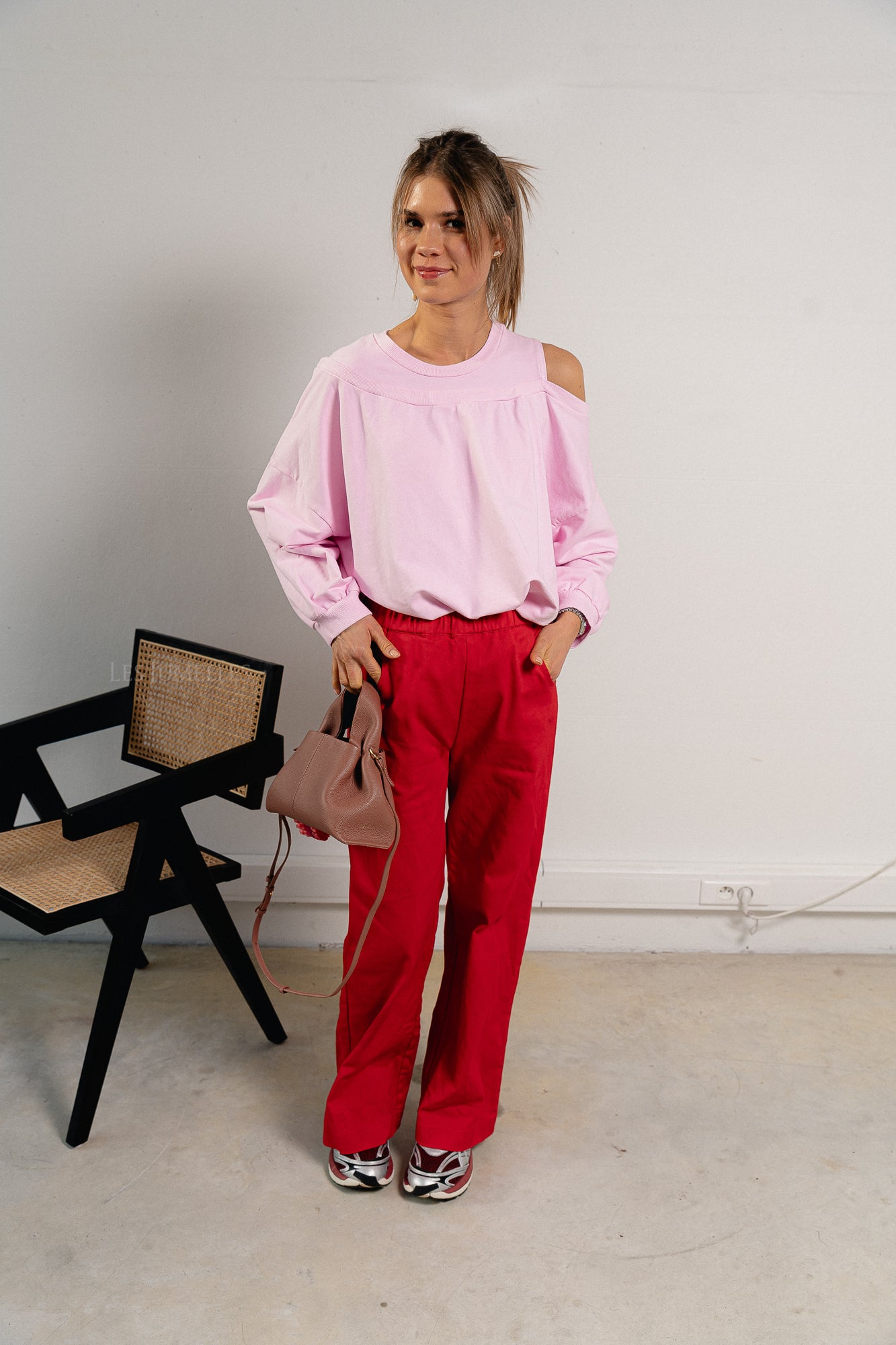 Luna off shoulder sweatshirt pink