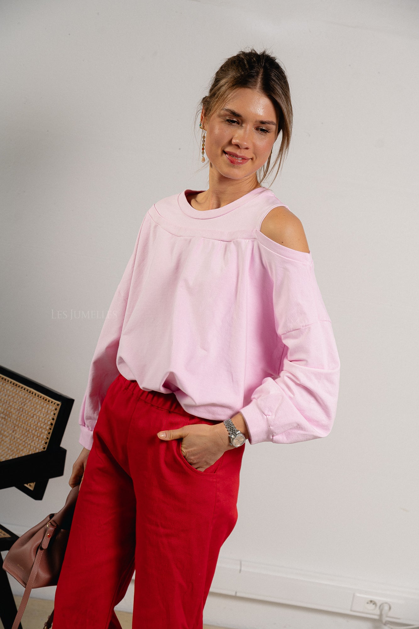 Luna off shoulder sweatshirt pink