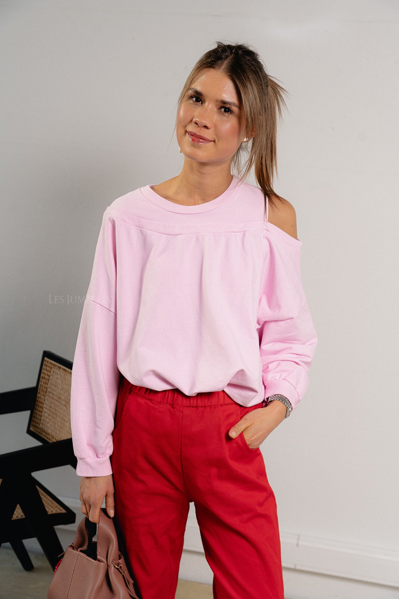 Luna off shoulder sweatshirt pink