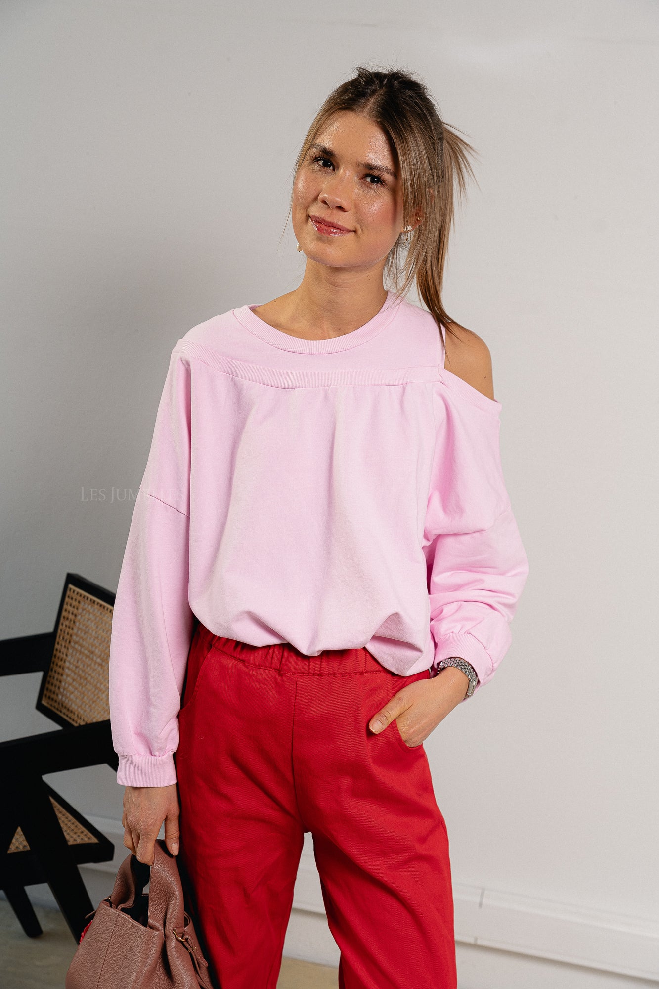 Luna off shoulder sweatshirt pink