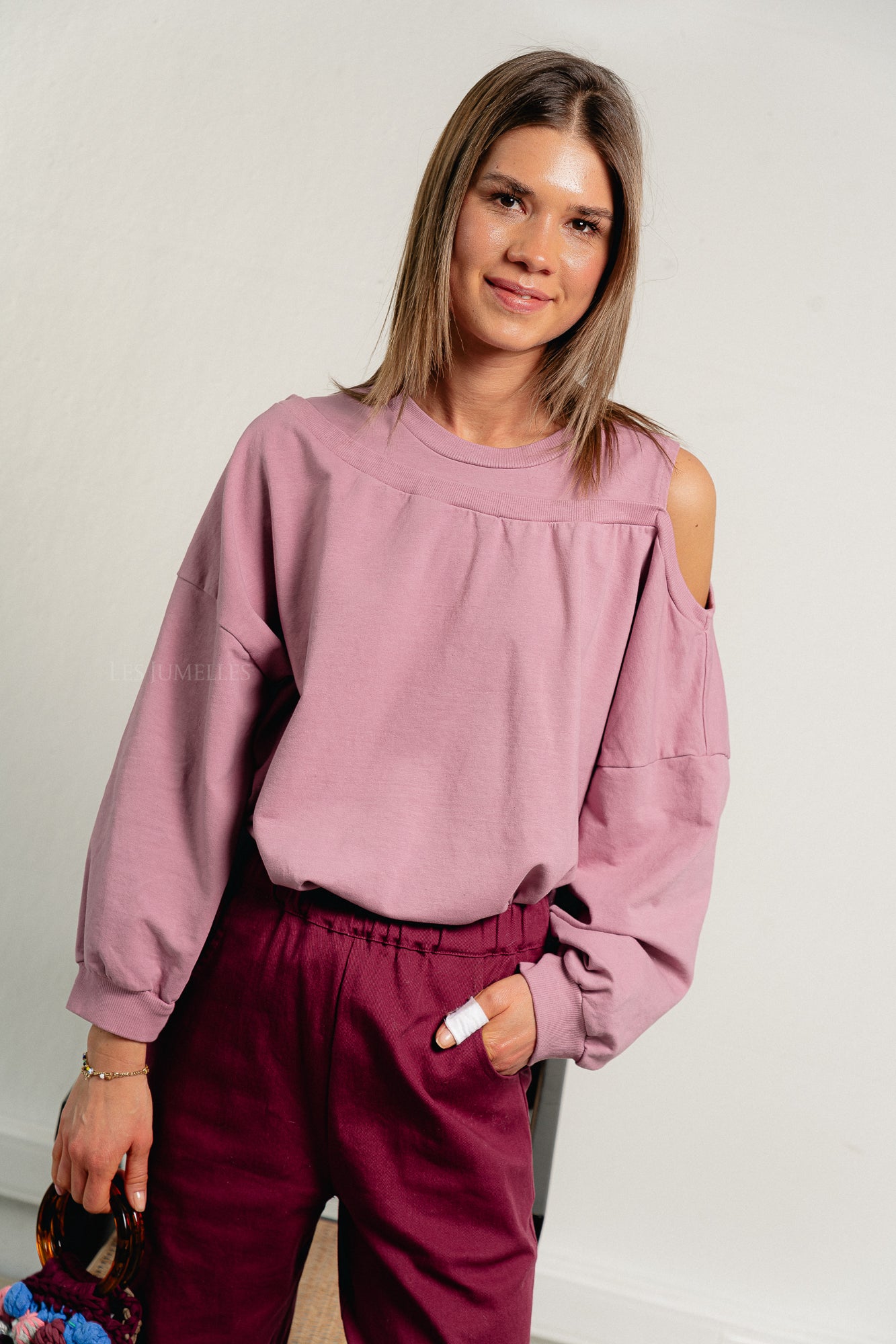 Luna off shoulder sweatshirt old rose