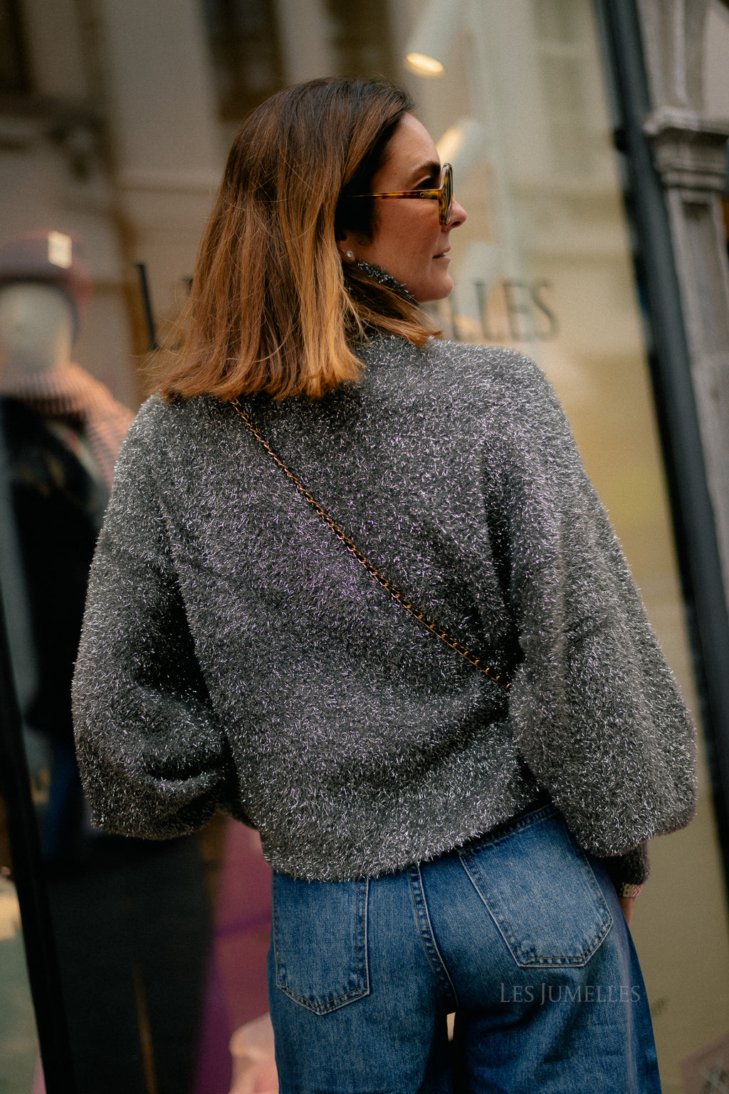 YASListra LS glitter pullover magnet