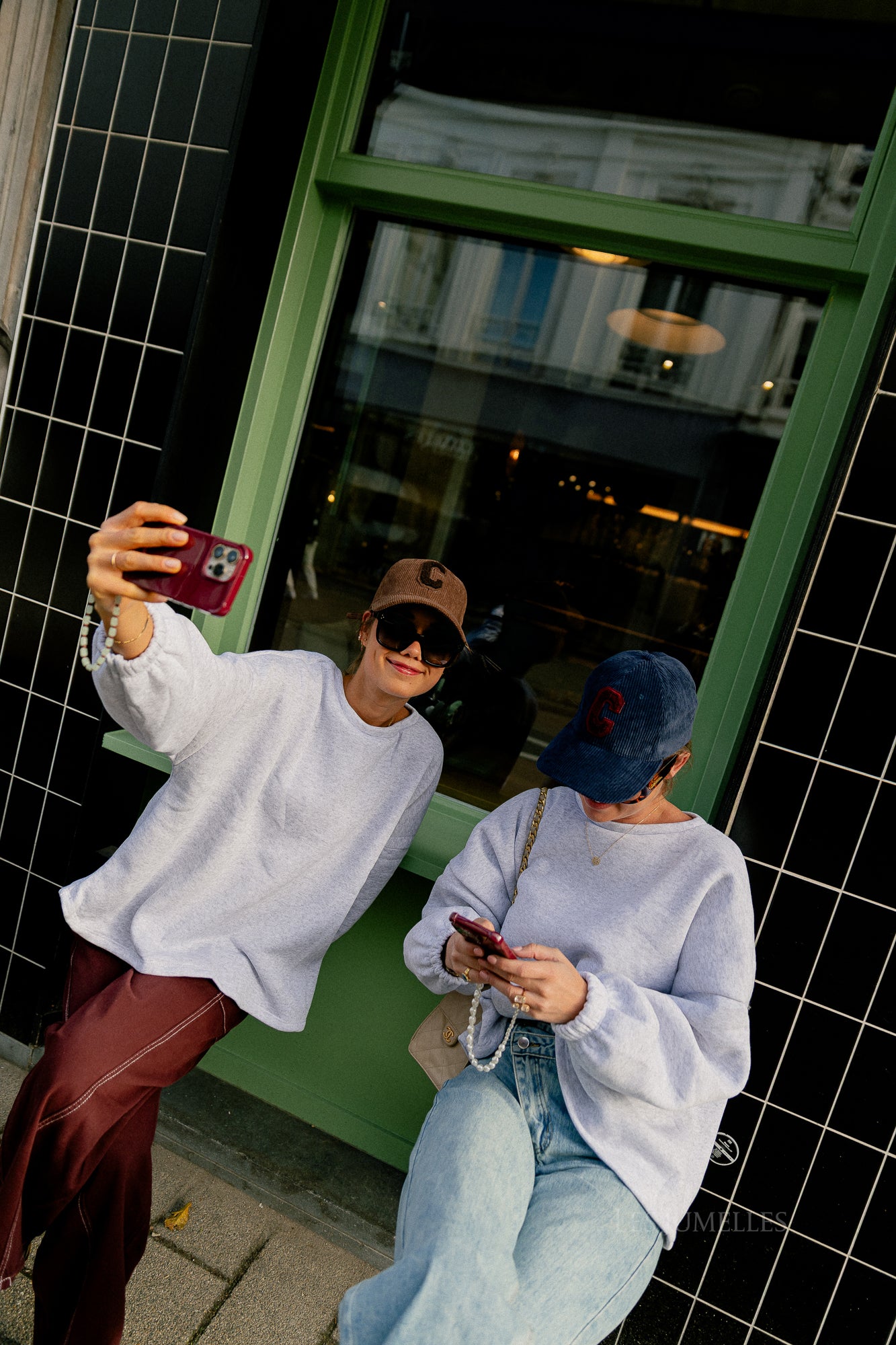 'C' Cap velvet brown