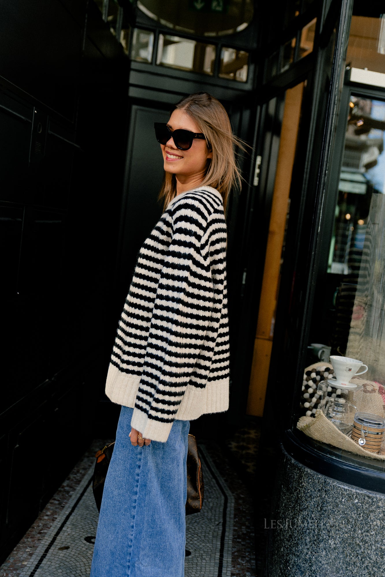 Lennon Wollpullover Schwarz und Rainy Day