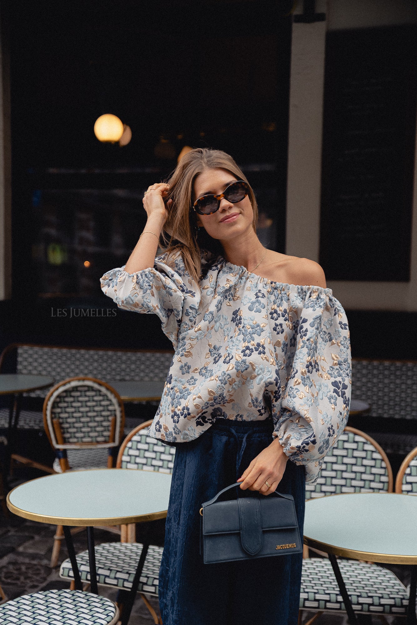 Jamie jacquard blouse blue flowers