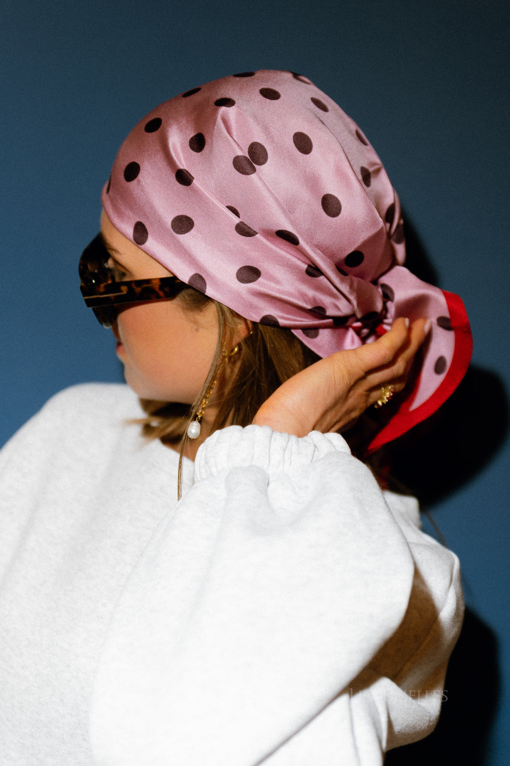 Polka triangle sia scarf pink nectar