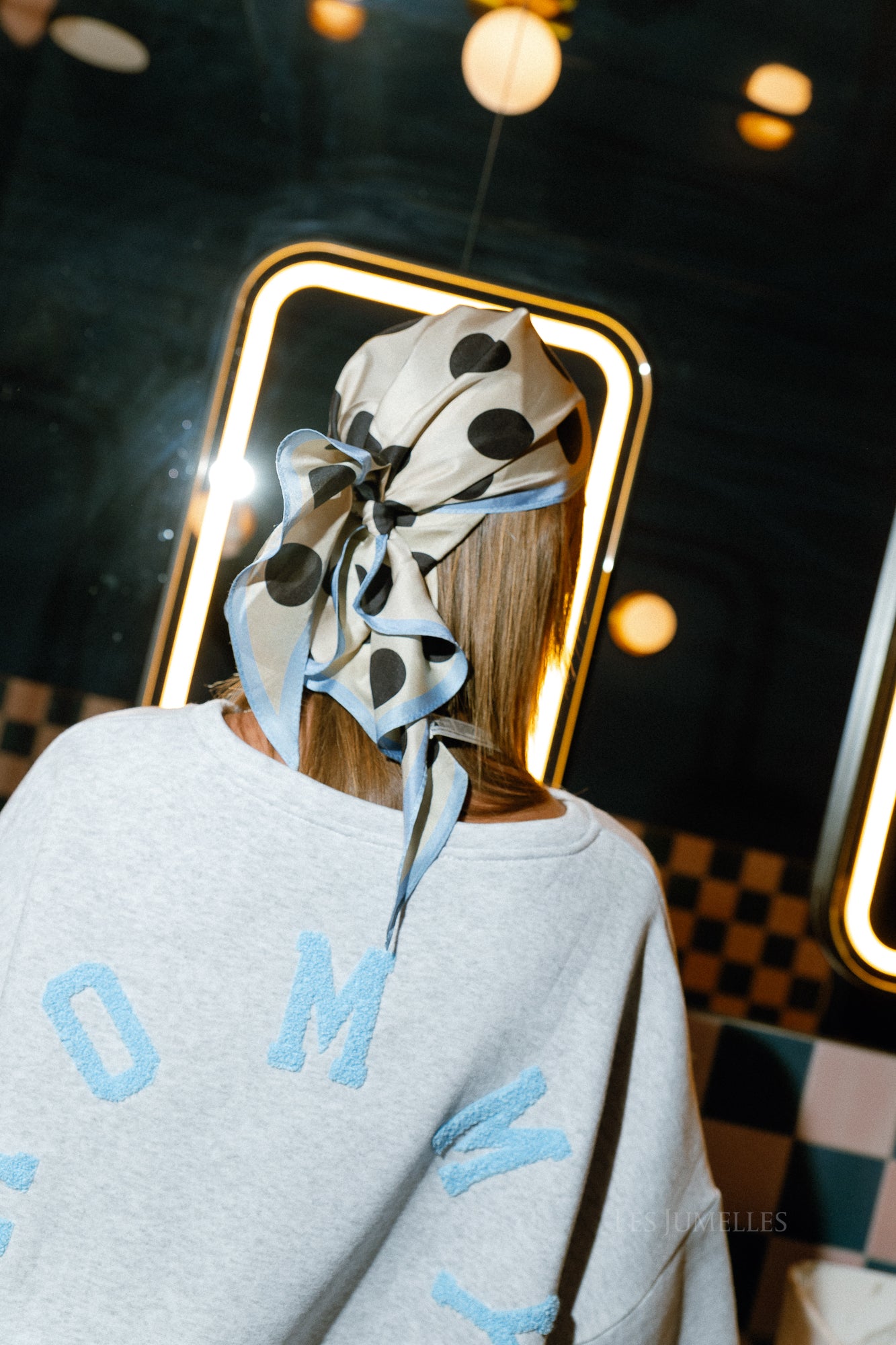 Maxi polka triangle sia scarf birch white