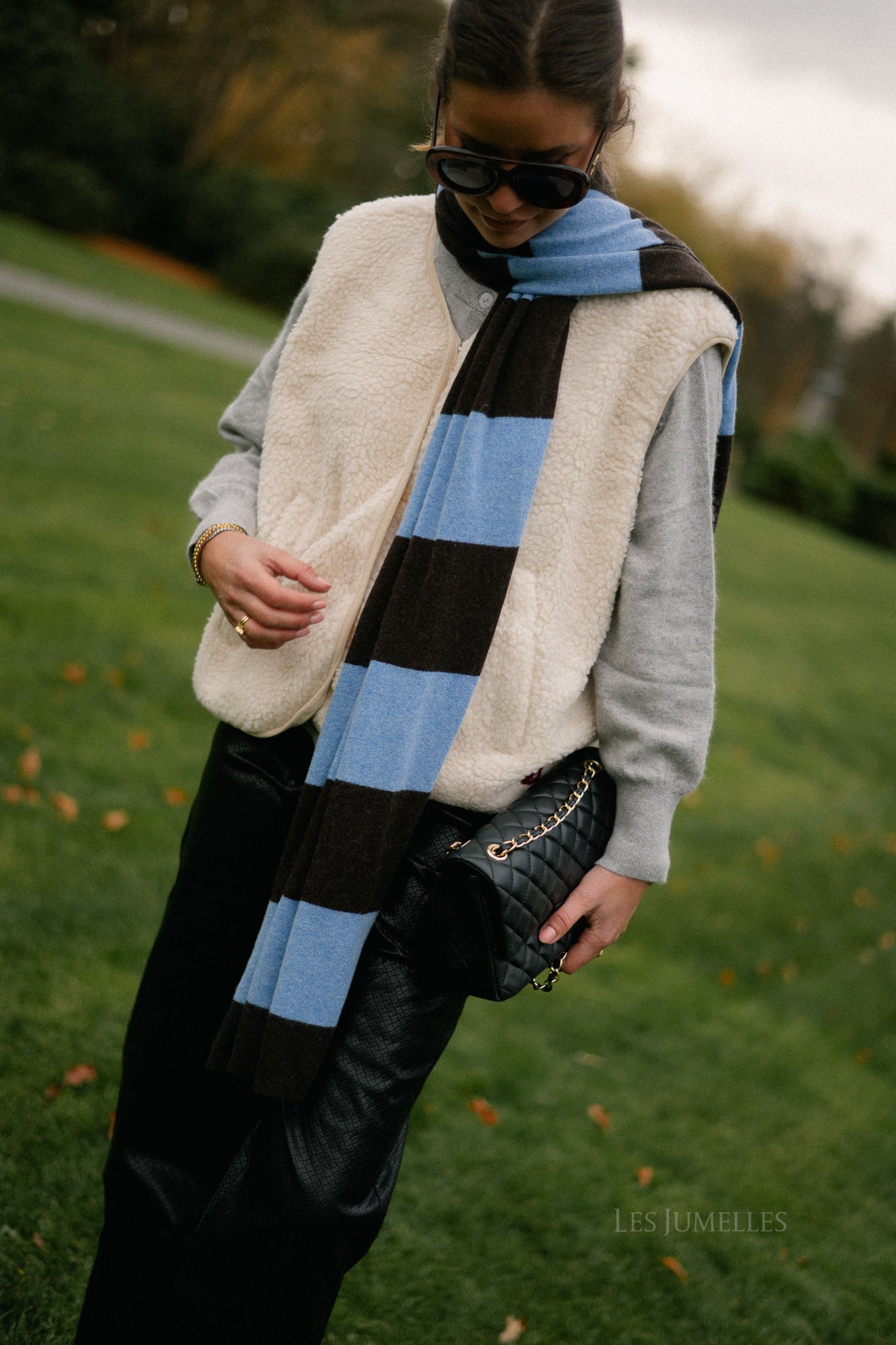 Ella gestreepte sjaal hot chocolate/lichtblauw