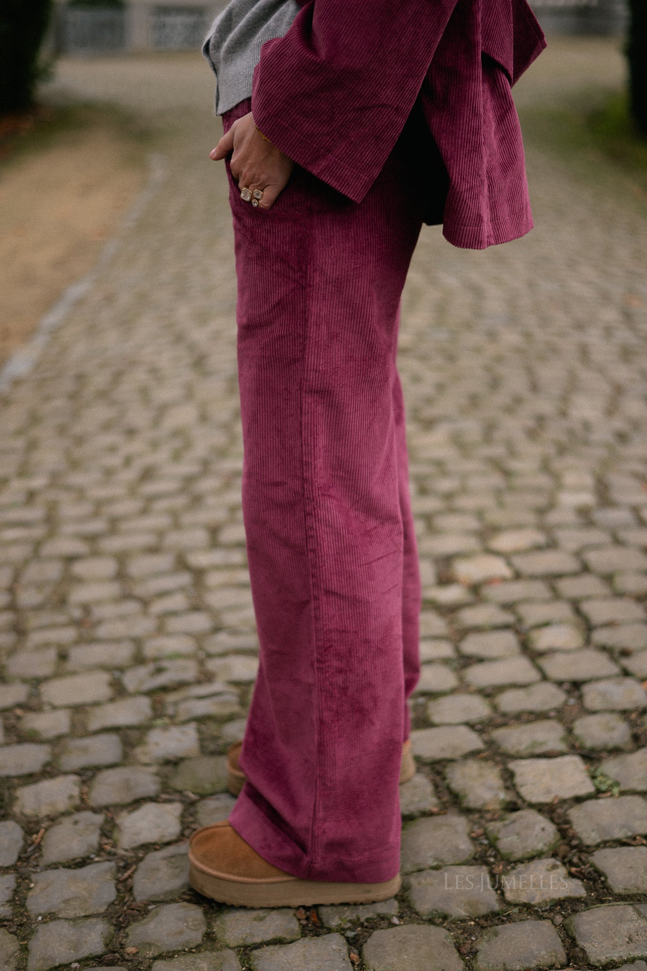 Pantalon large en velours Norma aubergine
