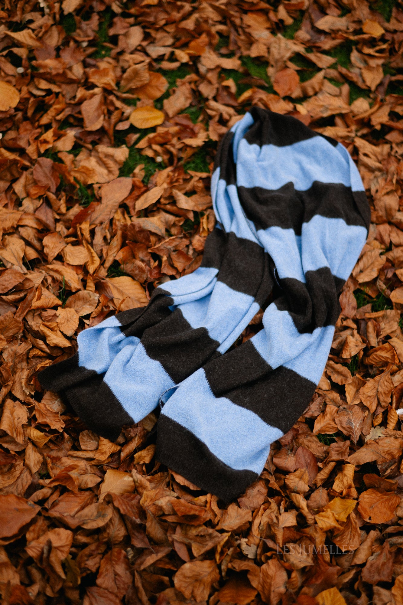 Ella gestreepte sjaal hot chocolate/lichtblauw