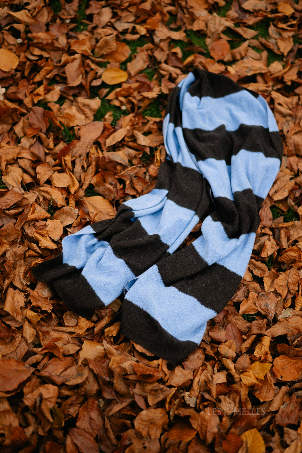 Ella gestreepte sjaal hot chocolate/lichtblauw