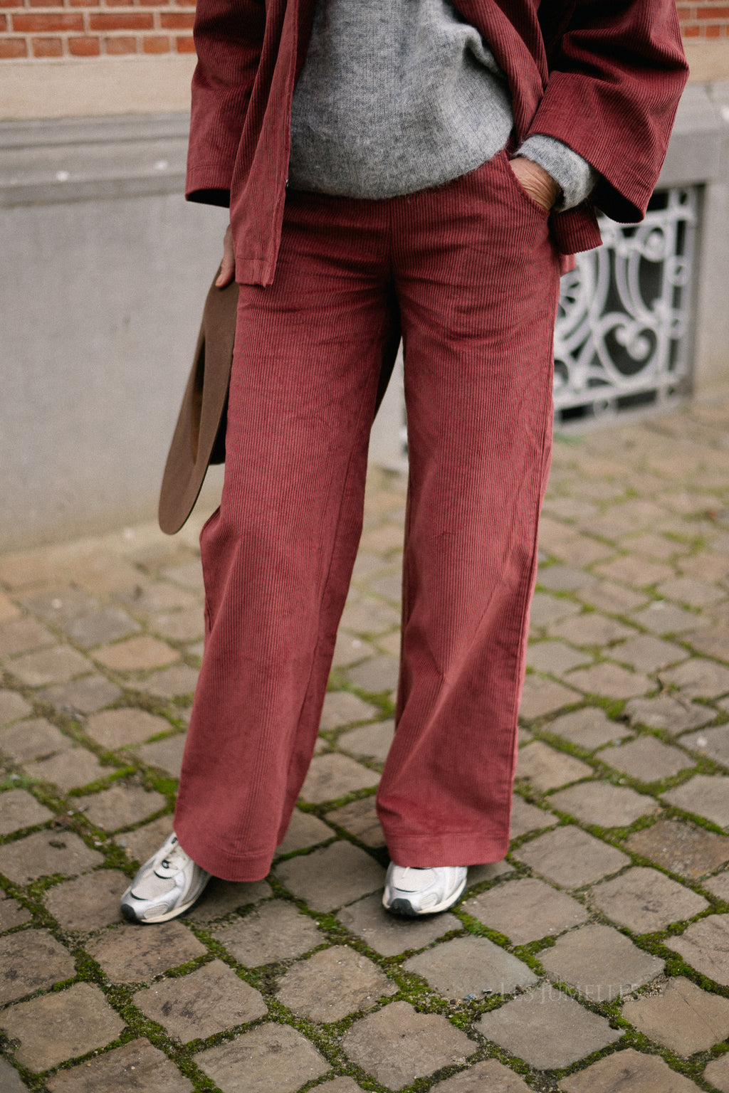 Norma wijde fluwelen broek brick