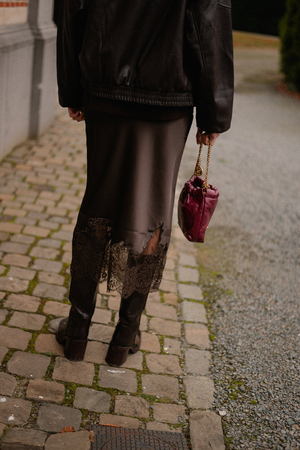 Visabel HW midi rok hot chocolate met kantdetail