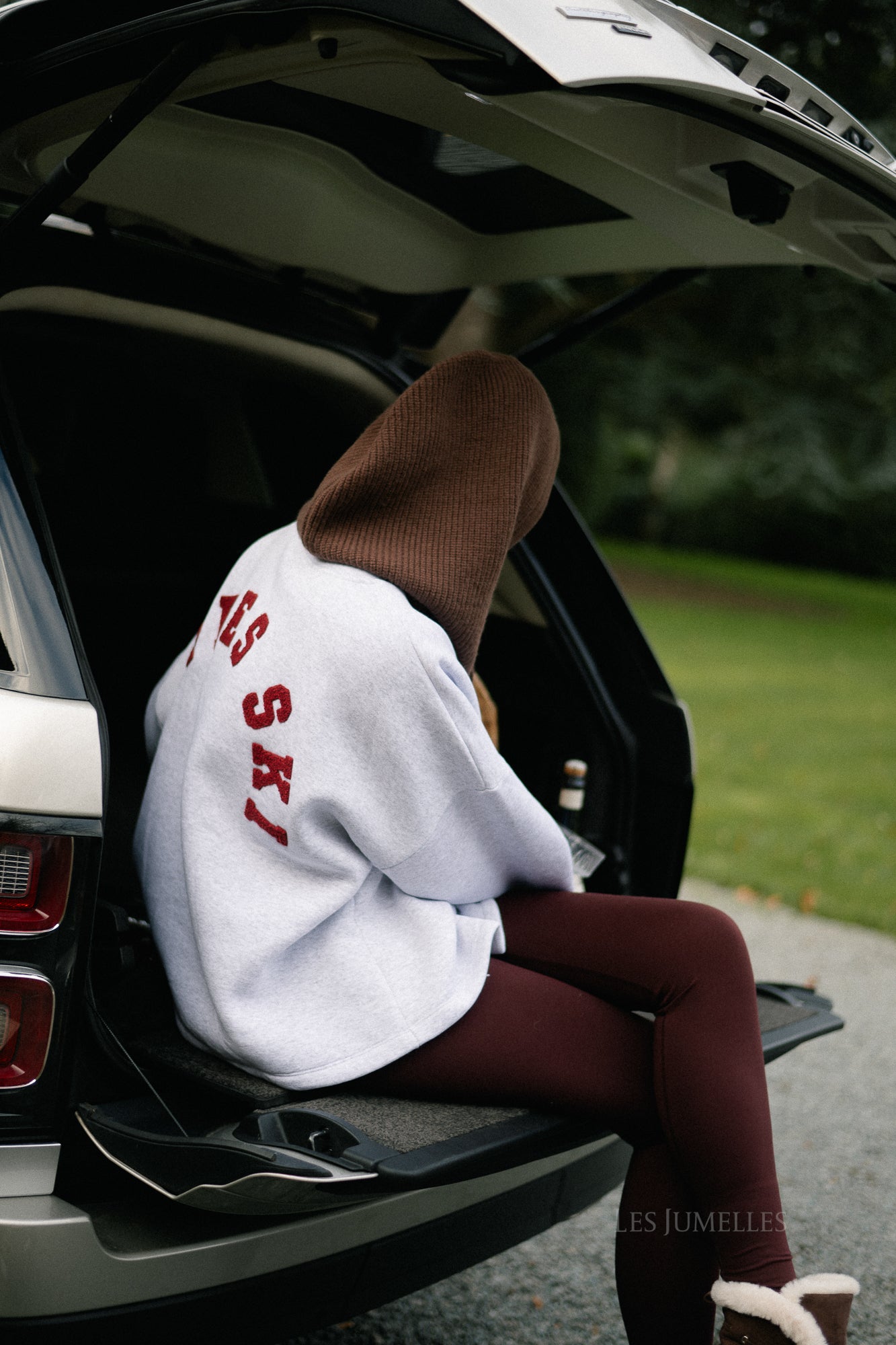 "APRES SKI" sweater lichtgrijs/bordeaux