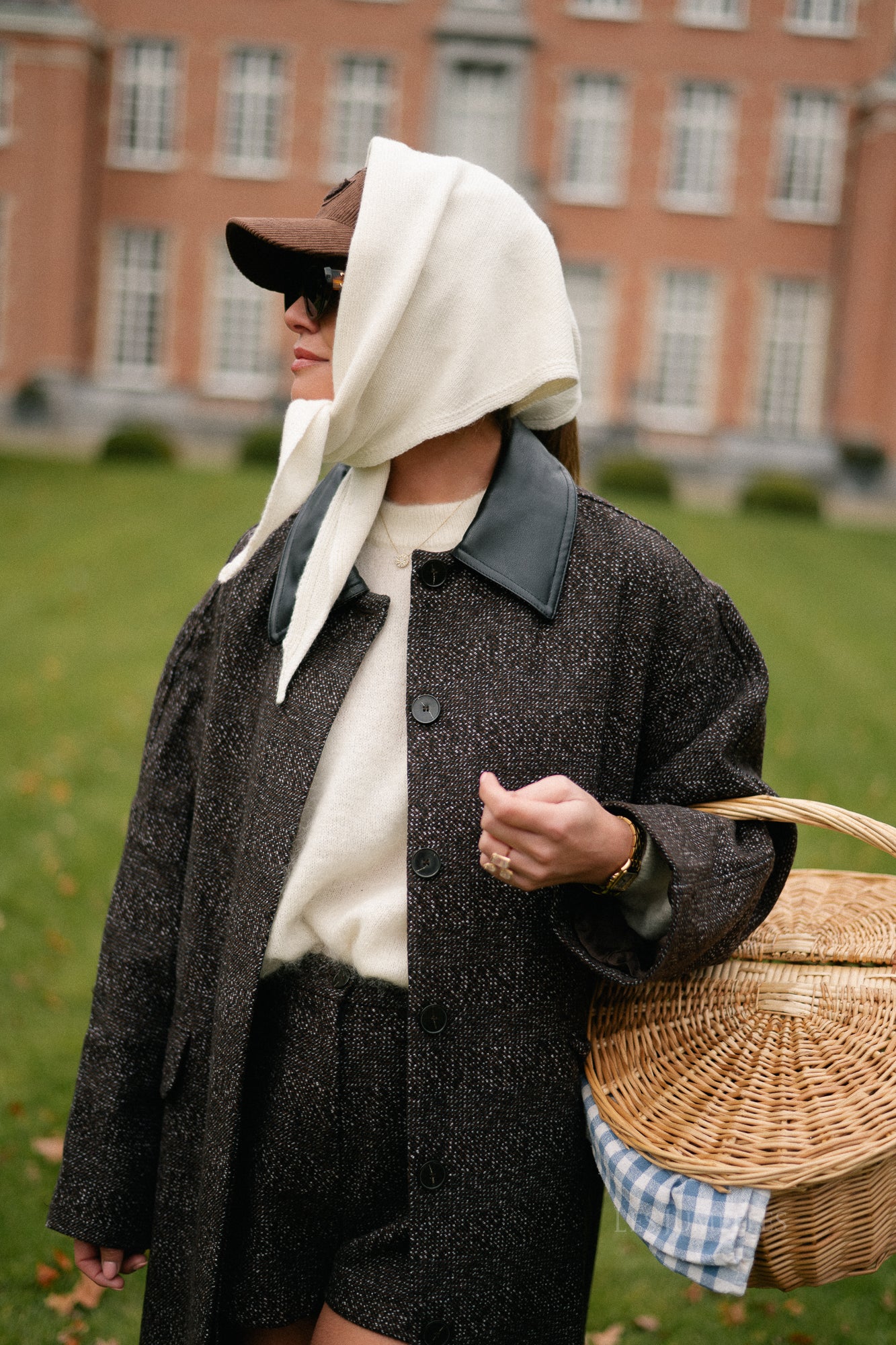 Juhla driehoeksjaal ecru