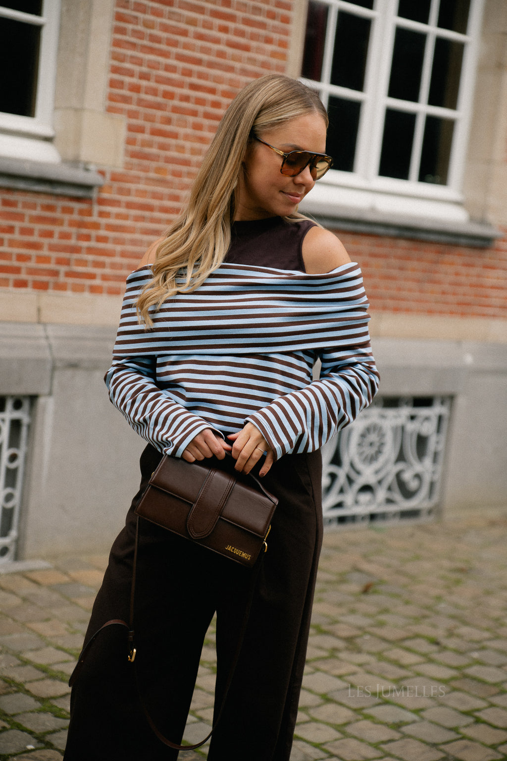 Marley Off-Shoulder-Streifenshirt in Hot Chocolate/Hellblau