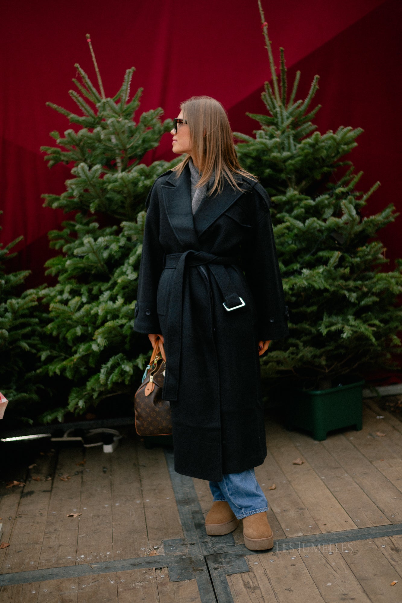 Oversize Eilika Mantel in Schwarz