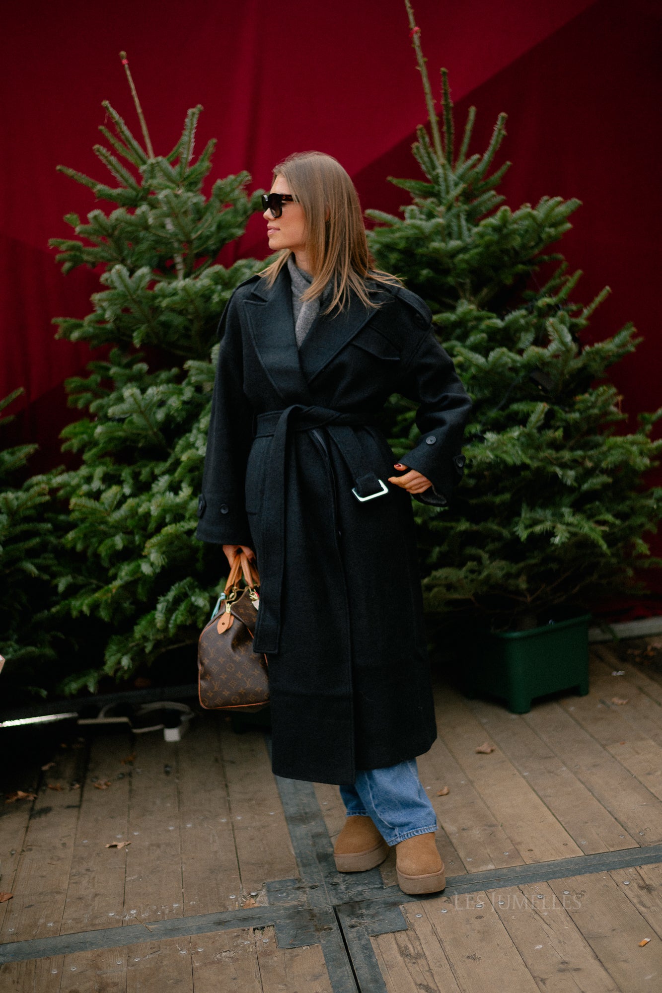 Oversize Eilika Mantel in Schwarz