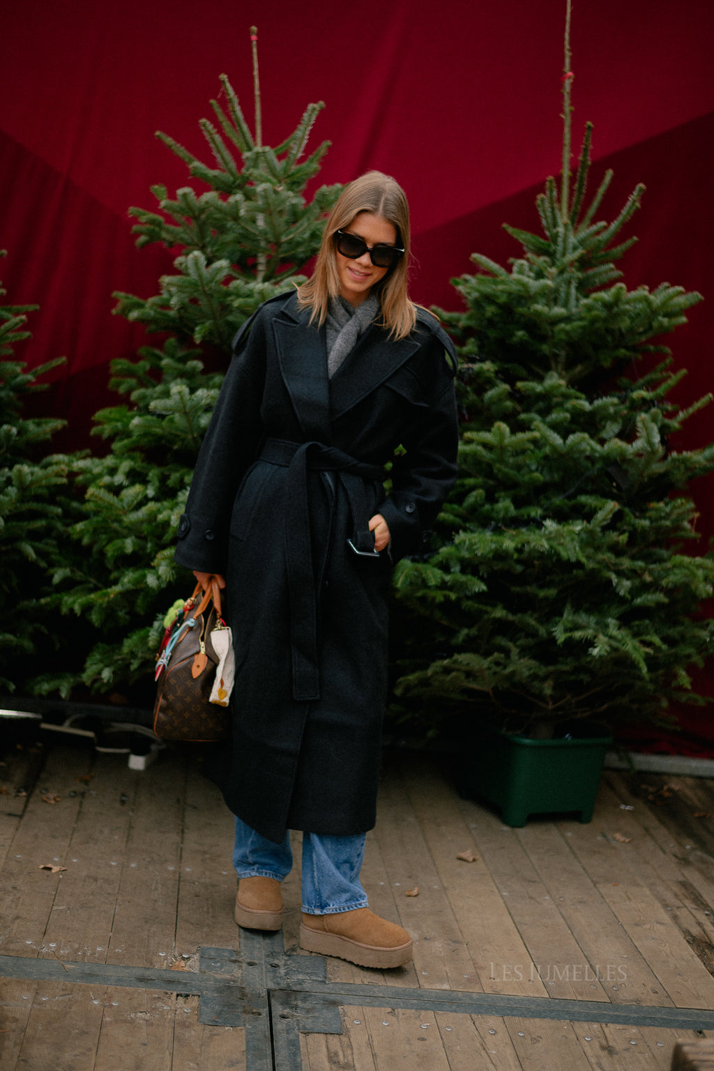 Oversize Eilika Mantel in Schwarz