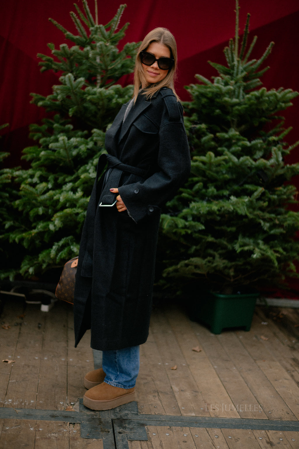 Oversize Eilika Mantel in Schwarz