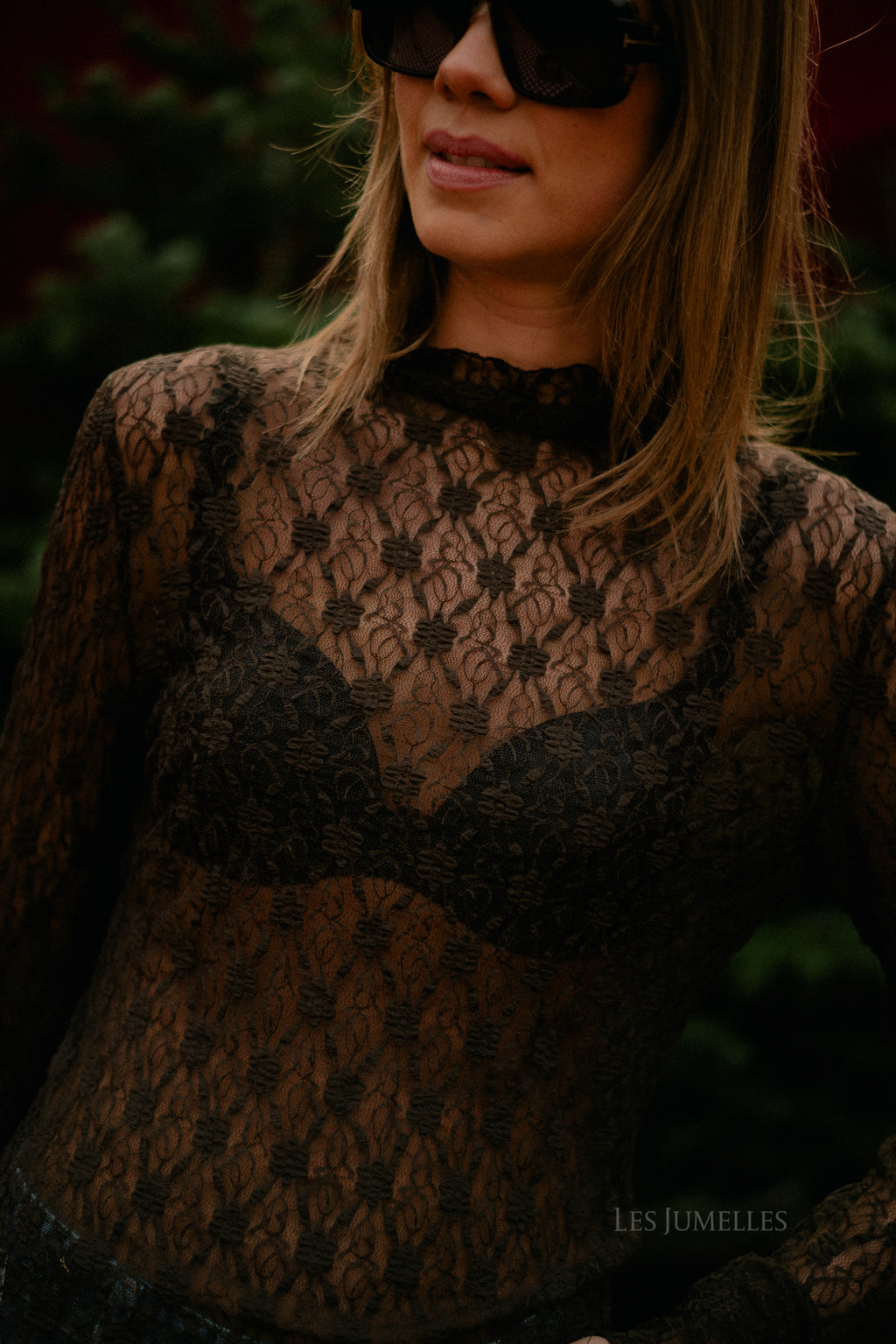 Kaya LS lace top hot chocolate