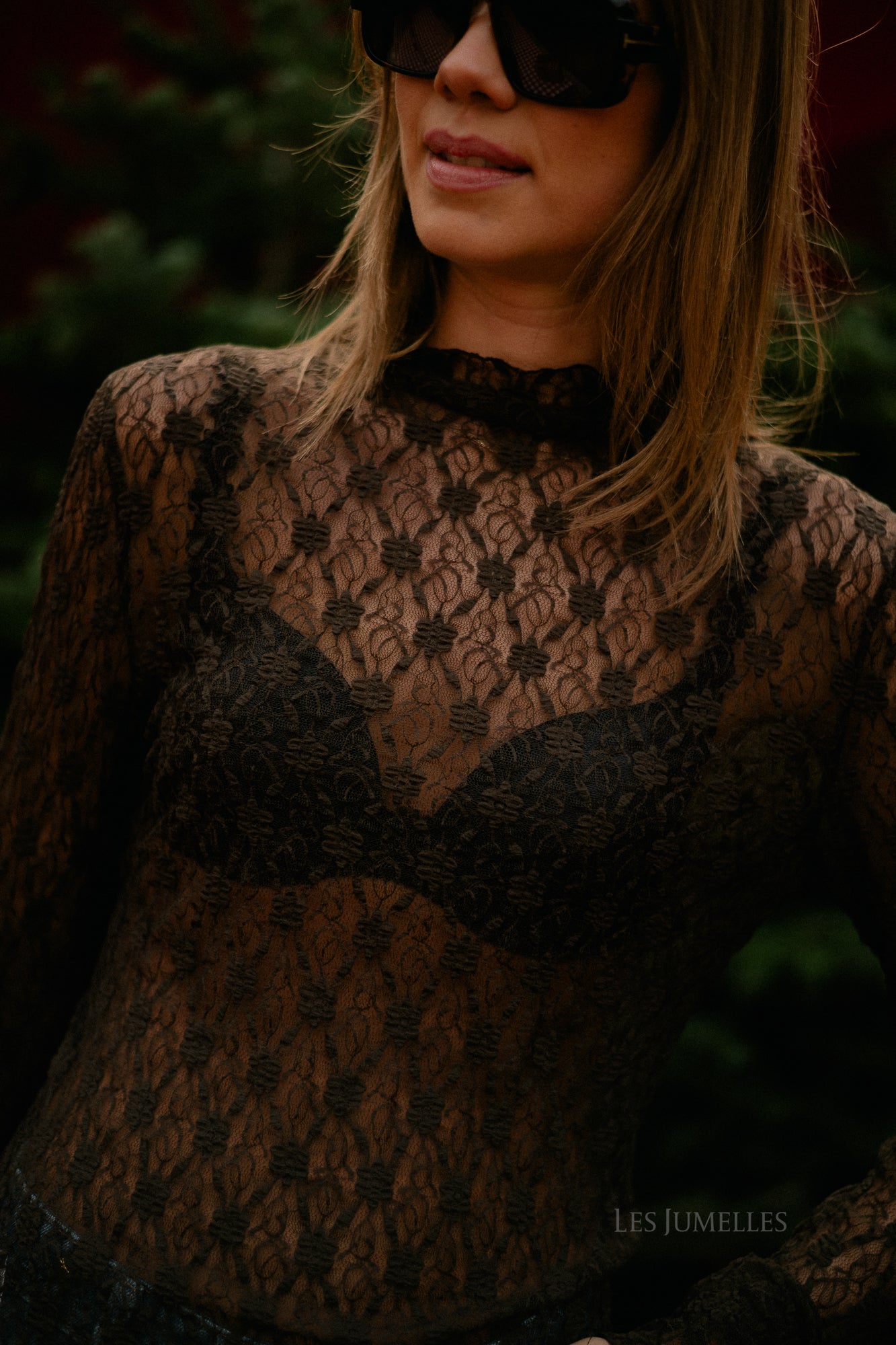 Kaya LS lace top hot chocolate